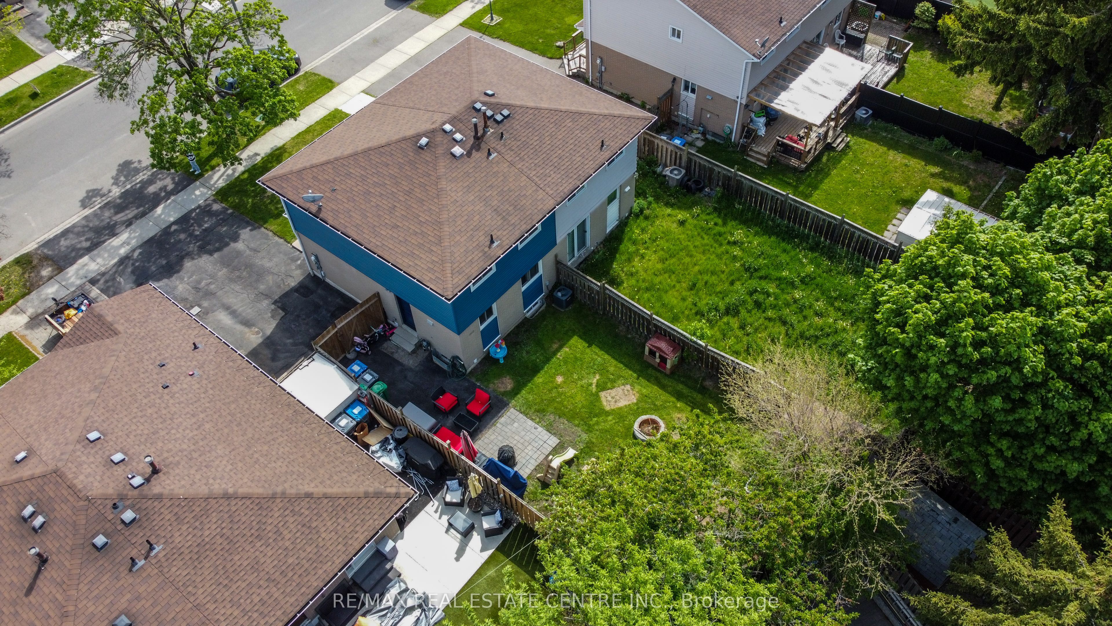 289 Archdekin Drive Property Photo 45