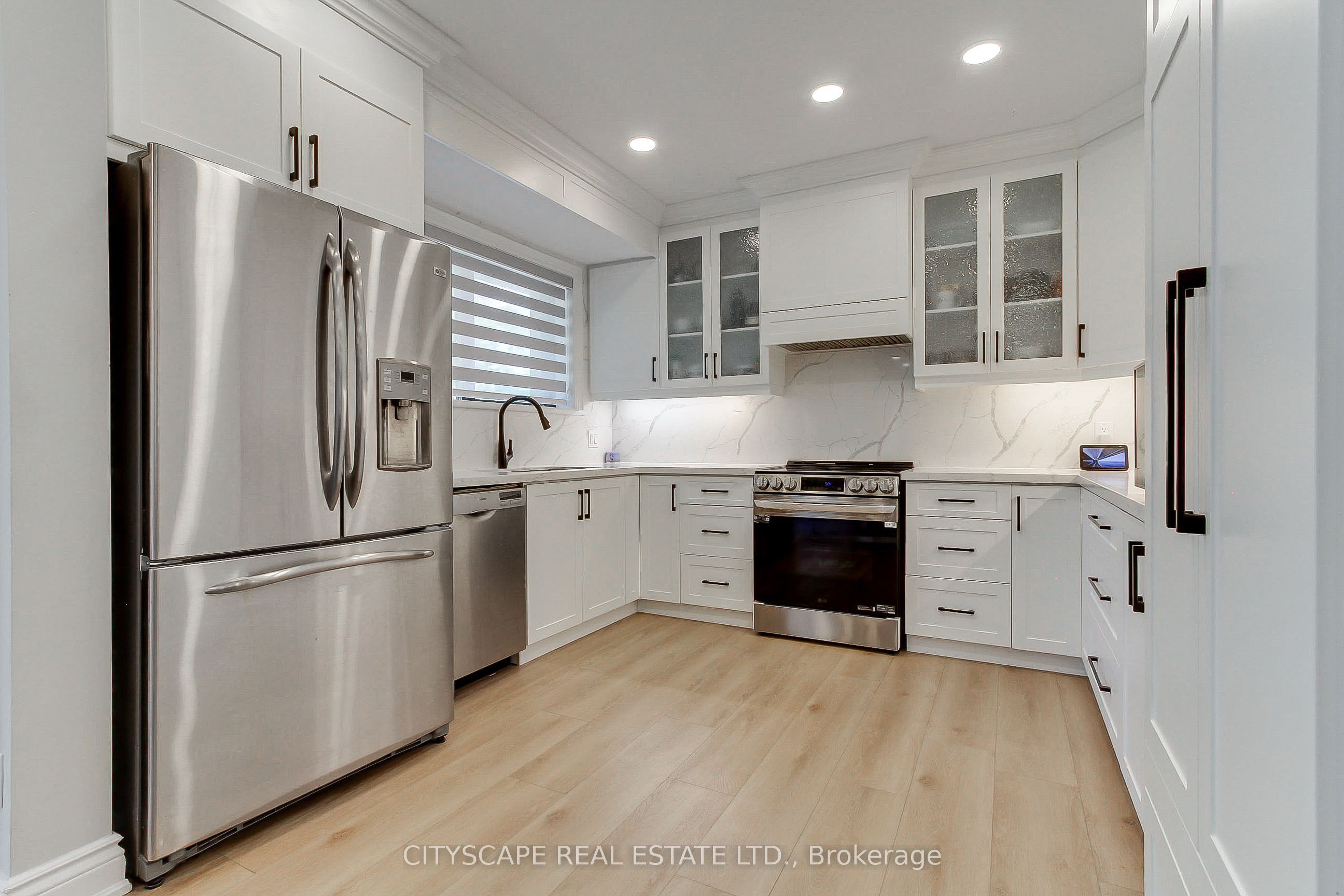 1543 Indian Grove Property Photo 6