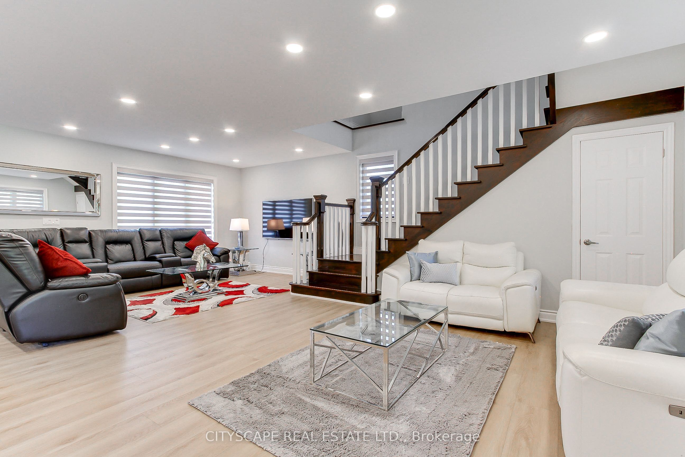 1543 Indian Grove Property Photo 11
