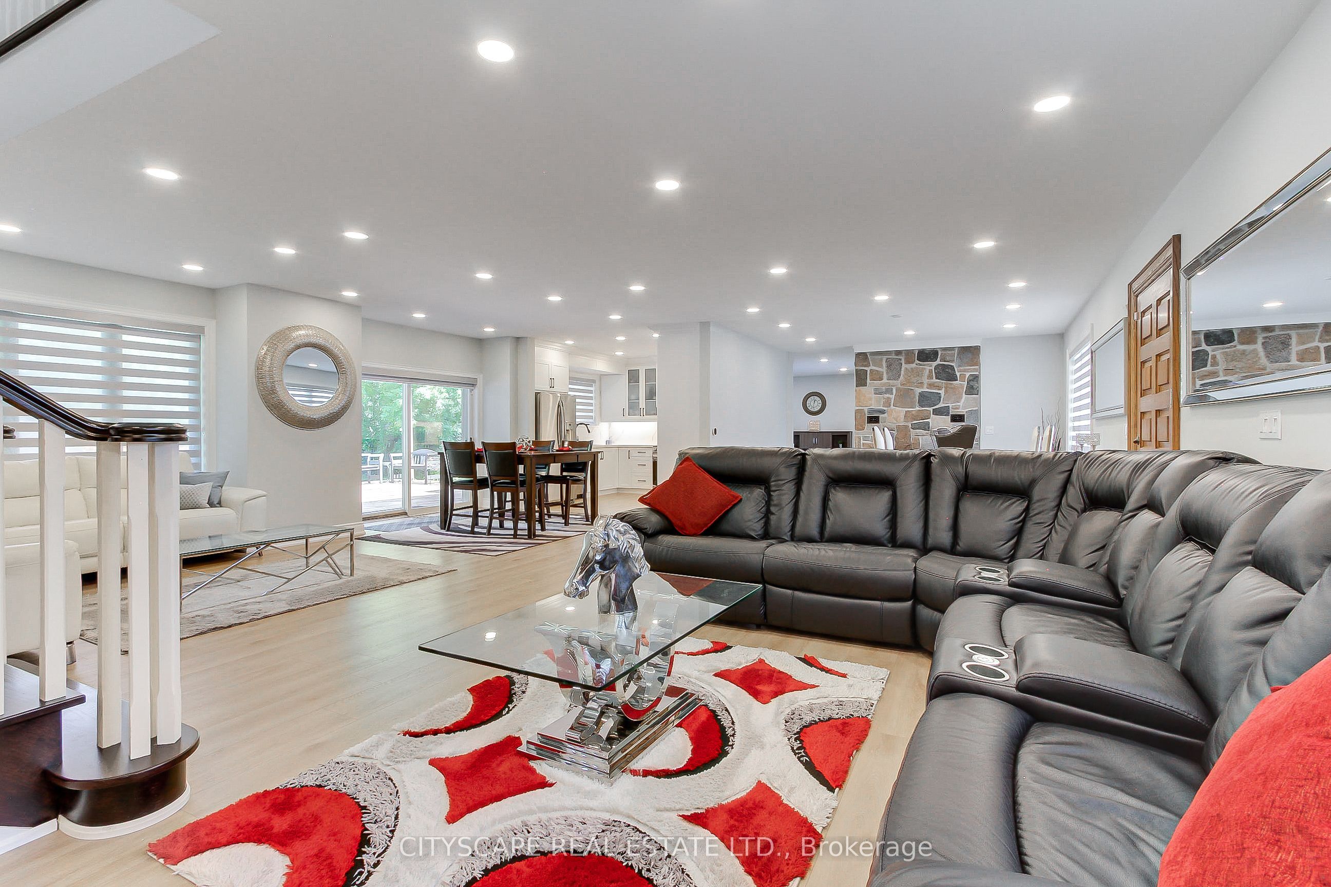 1543 Indian Grove Property Photo 15