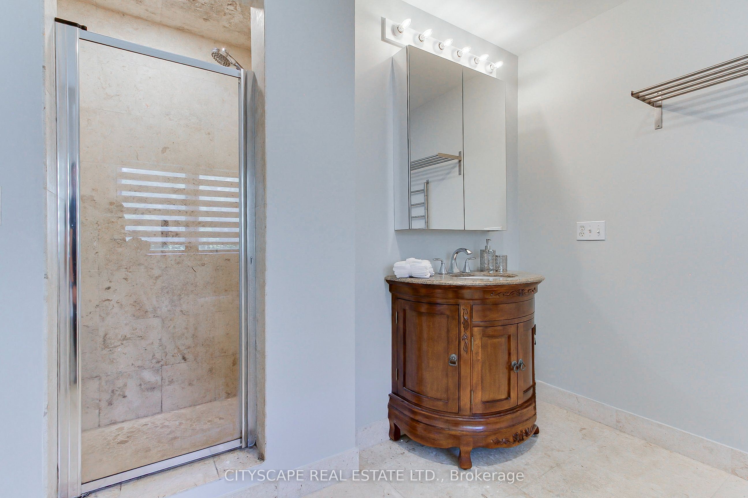 1543 Indian Grove Property Photo 27