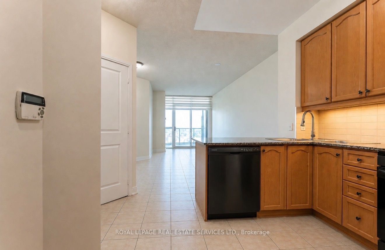 80 Absolute Avenue 1510 Property Photo 4