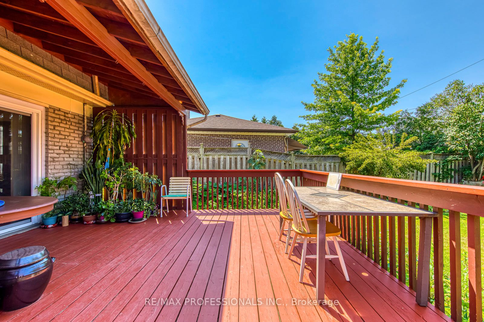 256 Wellesworth Drive Property Photo 26