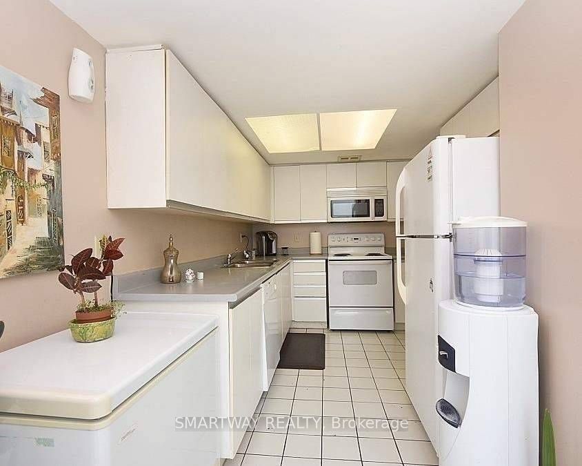 350 Webb Drive 2306 Property Photo 6