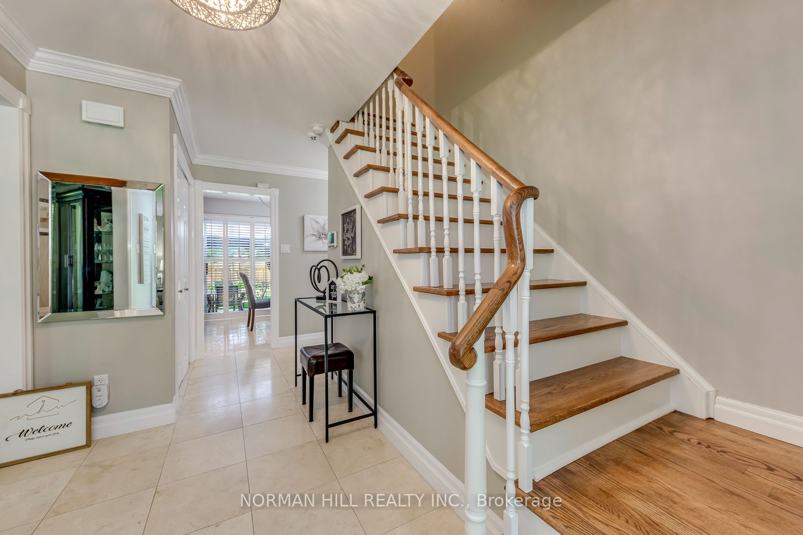 2491 Woburn Crescent Property Photo 13