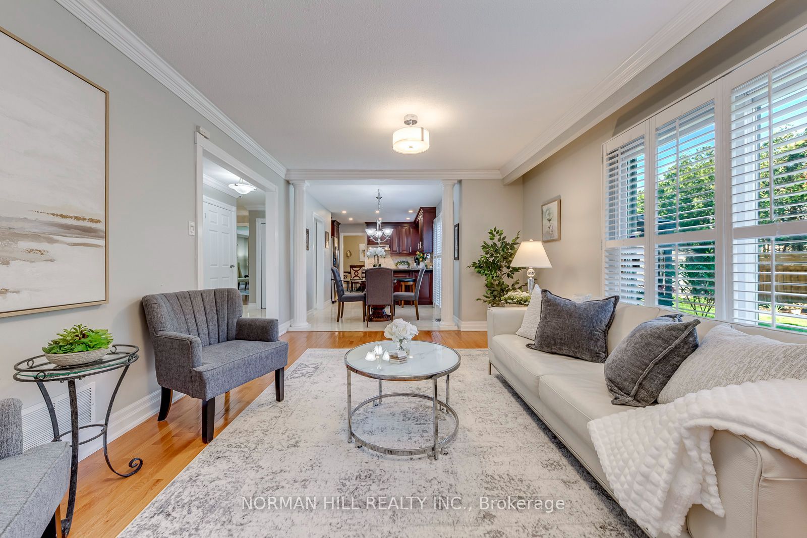2491 Woburn Crescent Property Photo 15