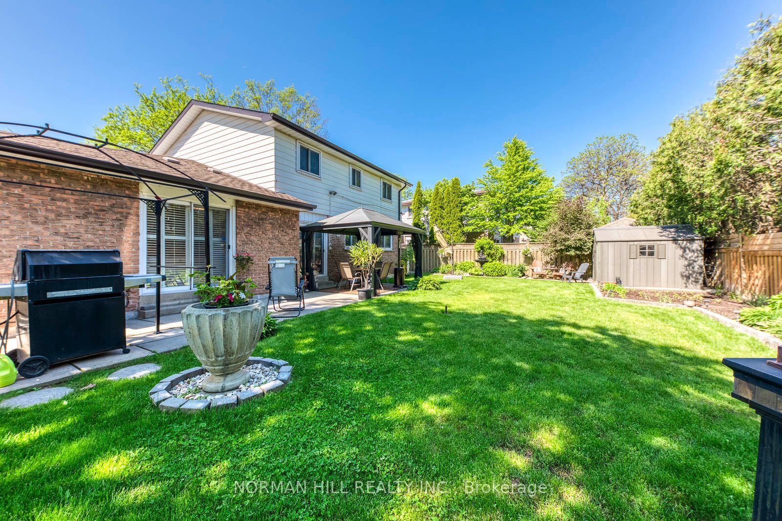 2491 Woburn Crescent Property Photo 45