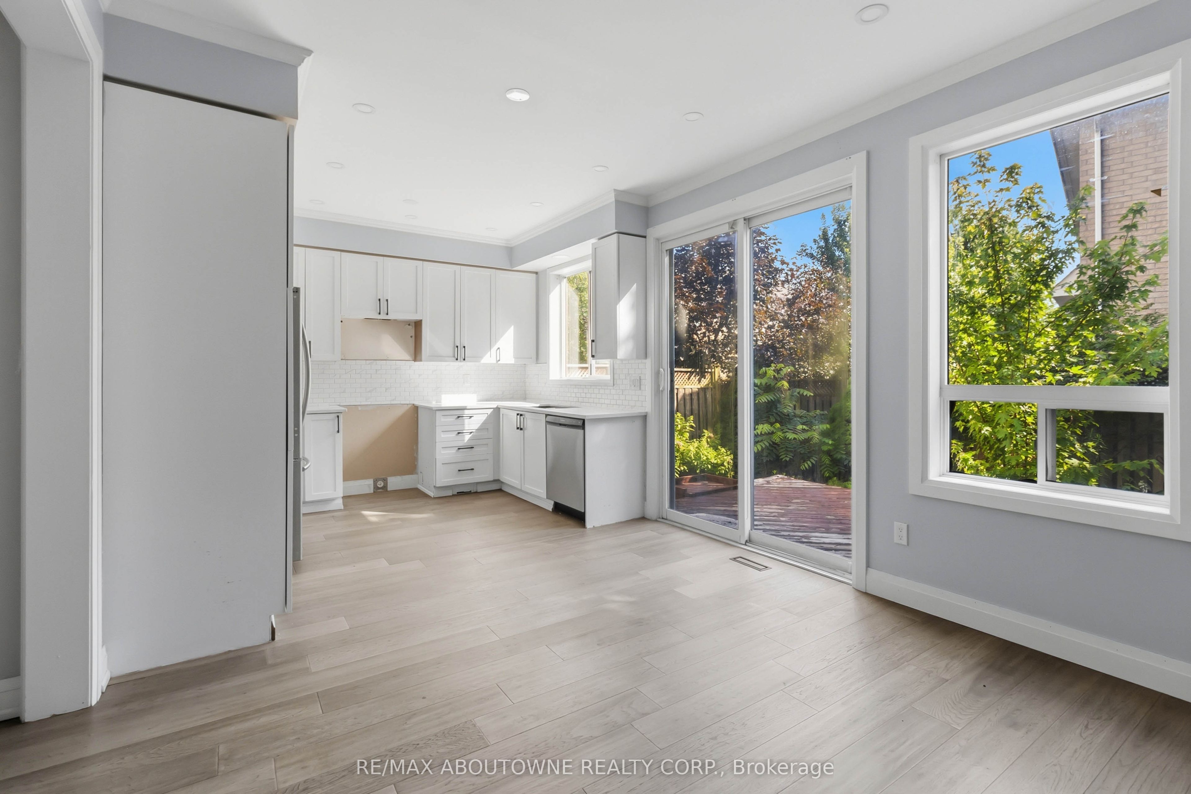 930 Lancaster Boulevard Property Photo 17