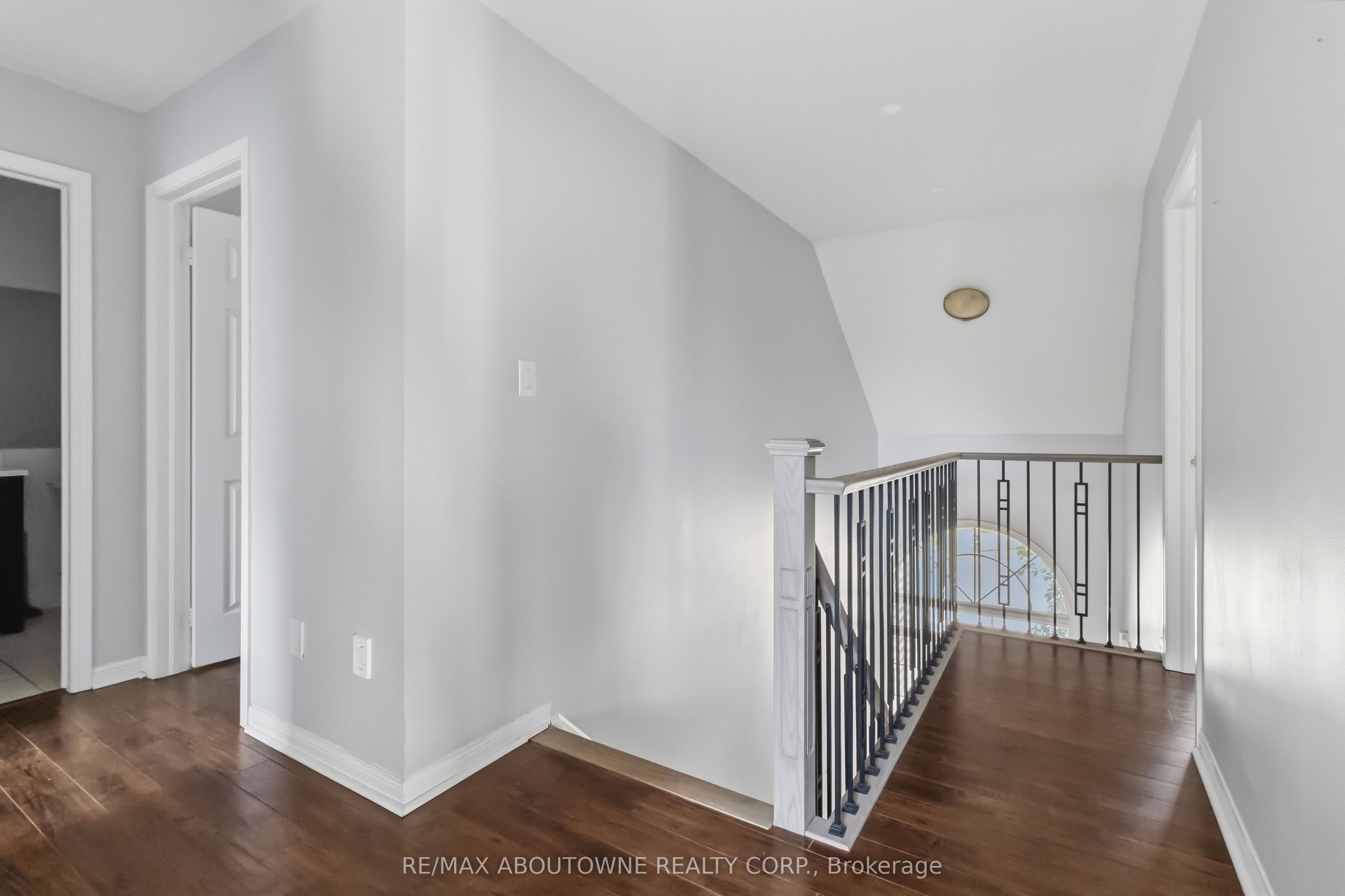 930 Lancaster Boulevard Property Photo 18