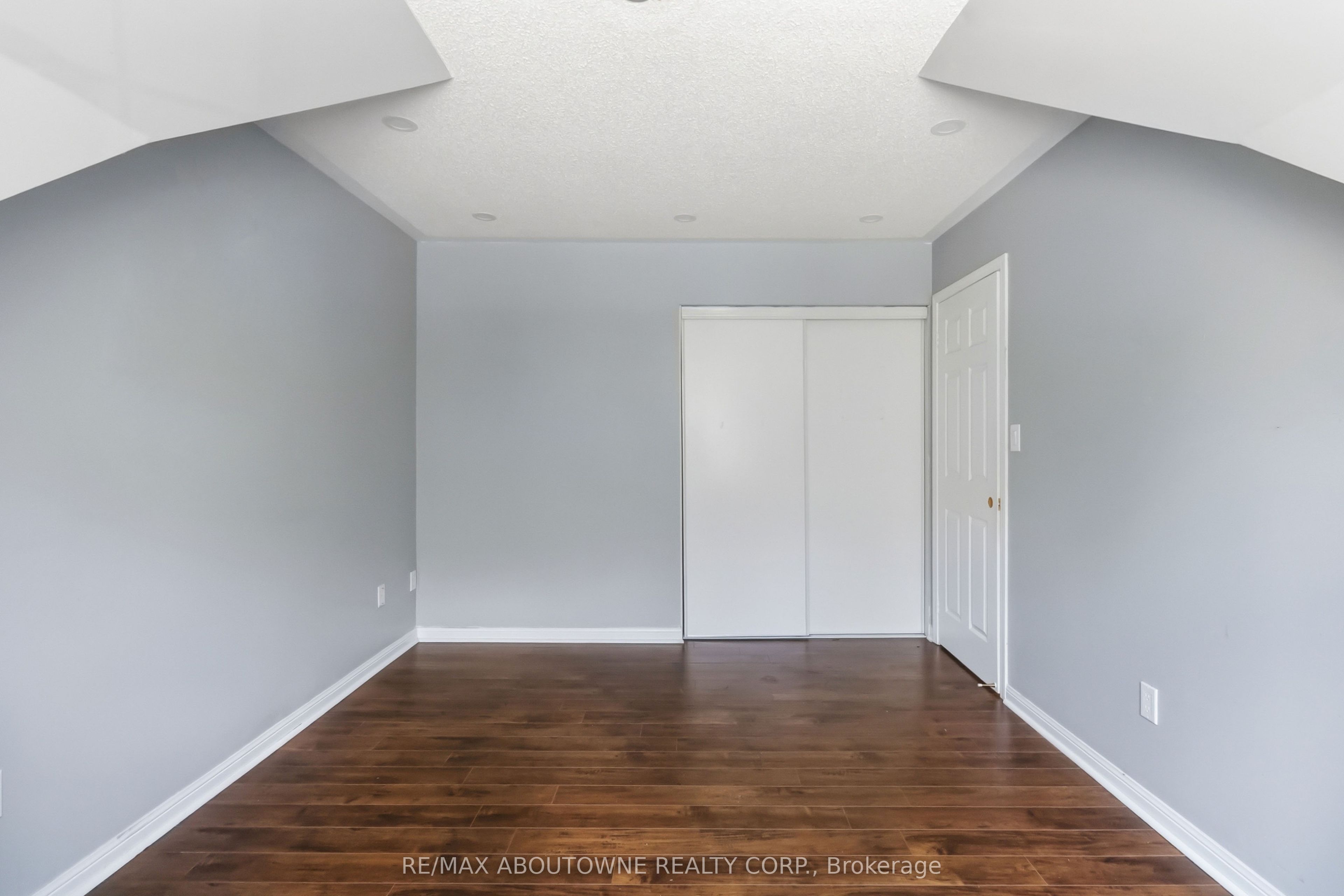 930 Lancaster Boulevard Property Photo 25