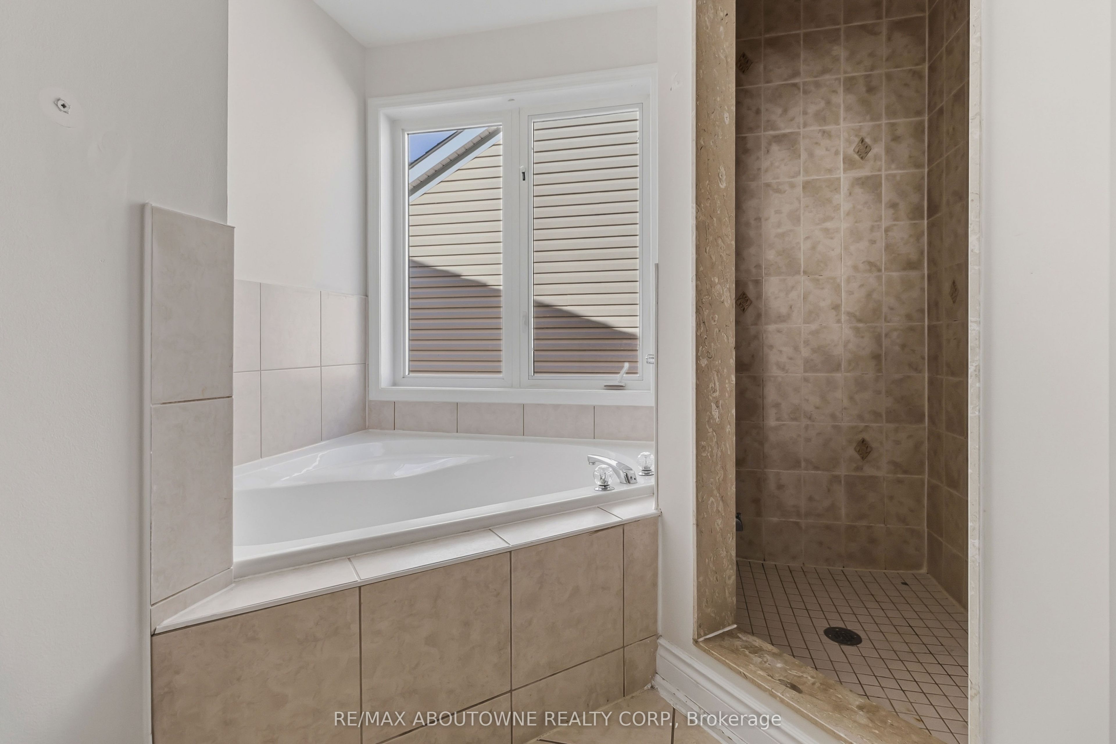 930 Lancaster Boulevard Property Photo 30