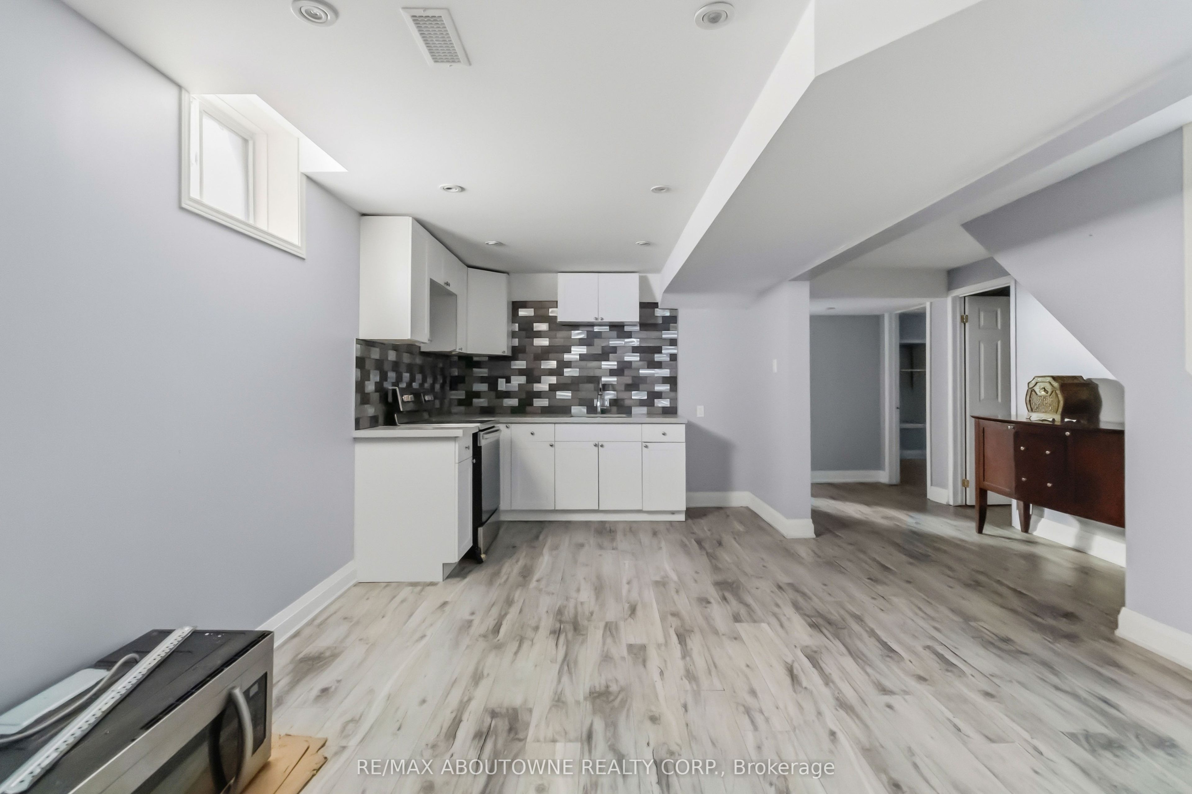 930 Lancaster Boulevard Property Photo 32