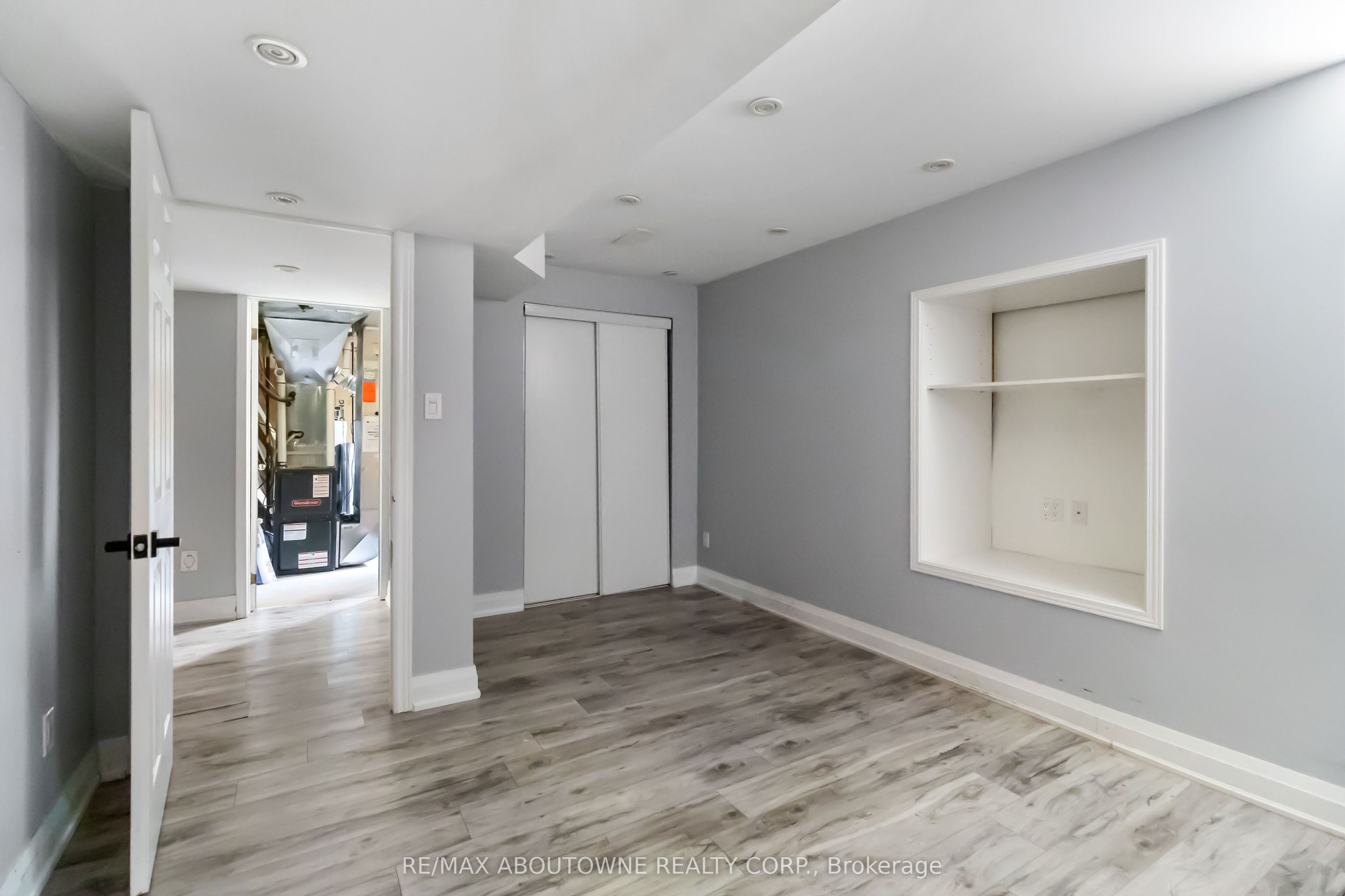 930 Lancaster Boulevard Property Photo 35