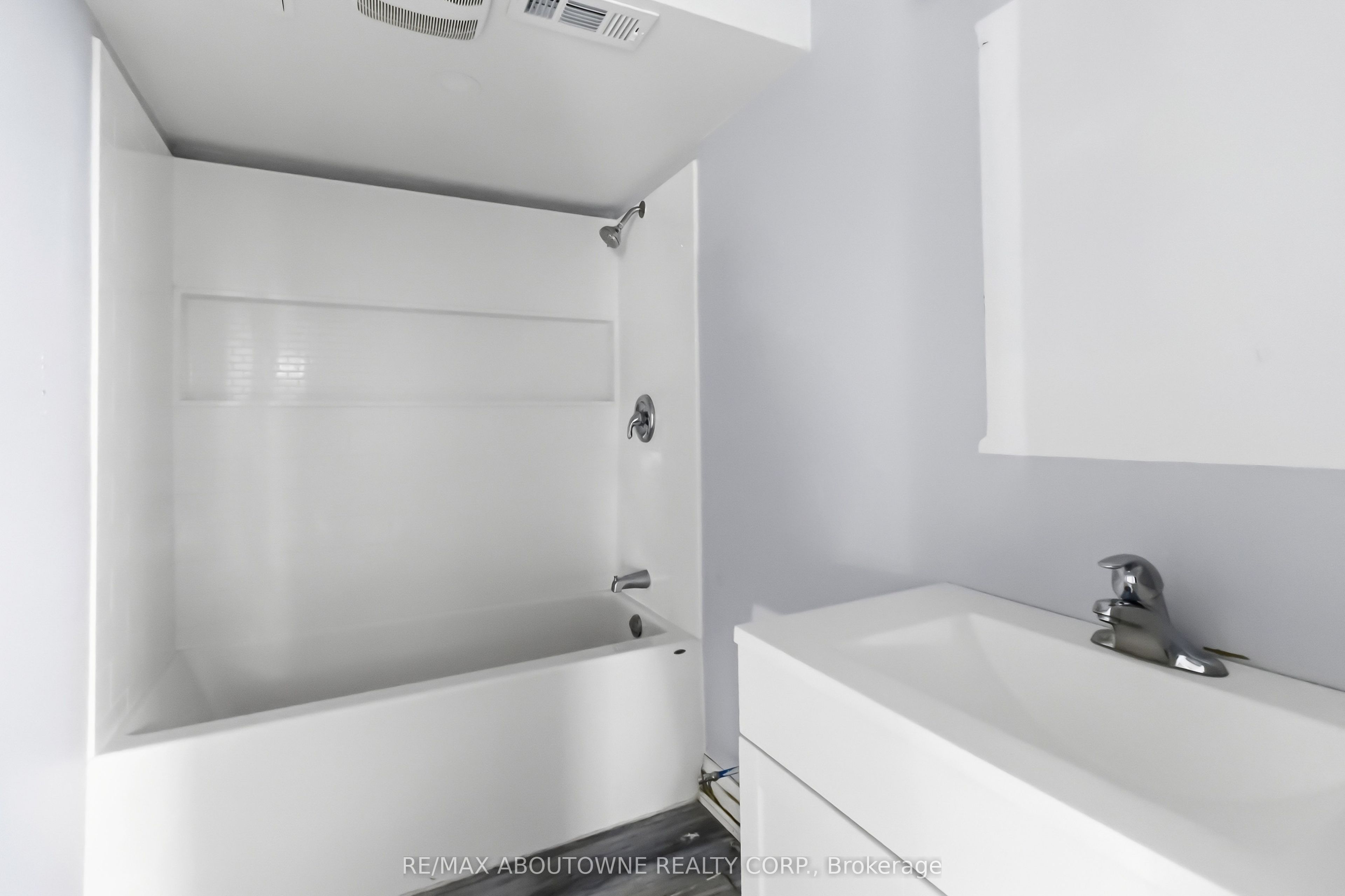 930 Lancaster Boulevard Property Photo 36