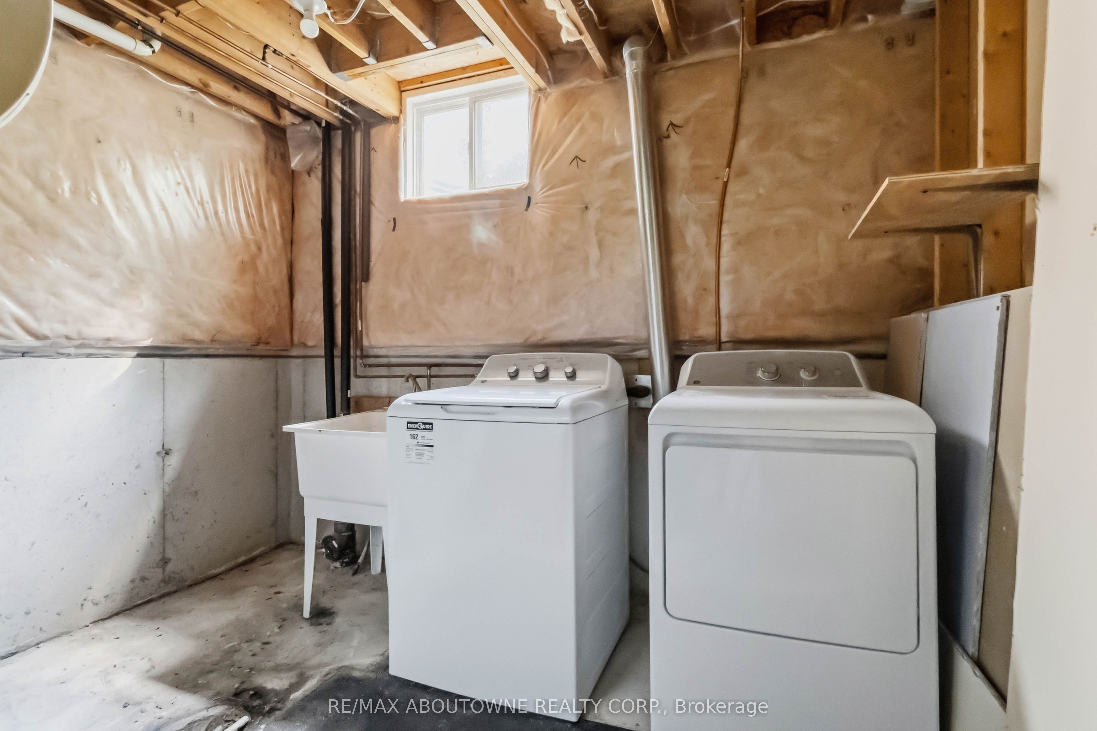 930 Lancaster Boulevard Property Photo 37