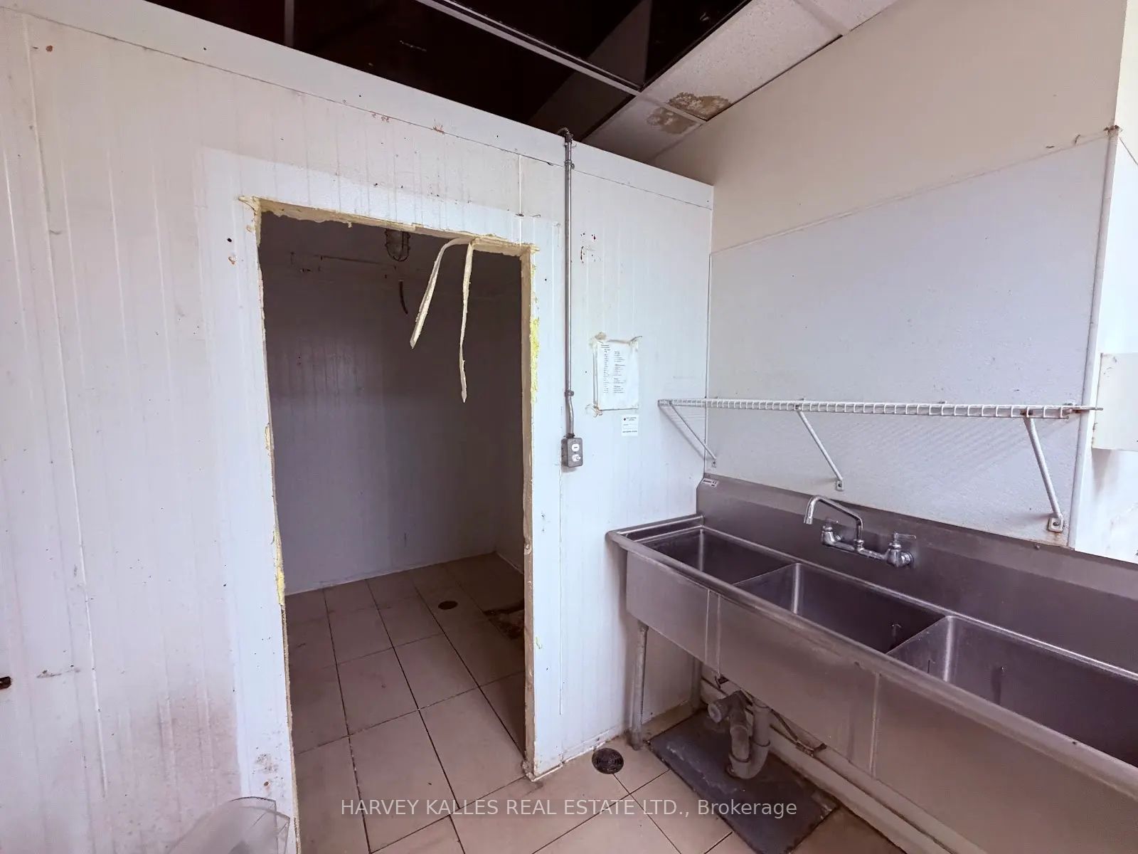 1911 Finch Avenue W 142 Property Photo 15