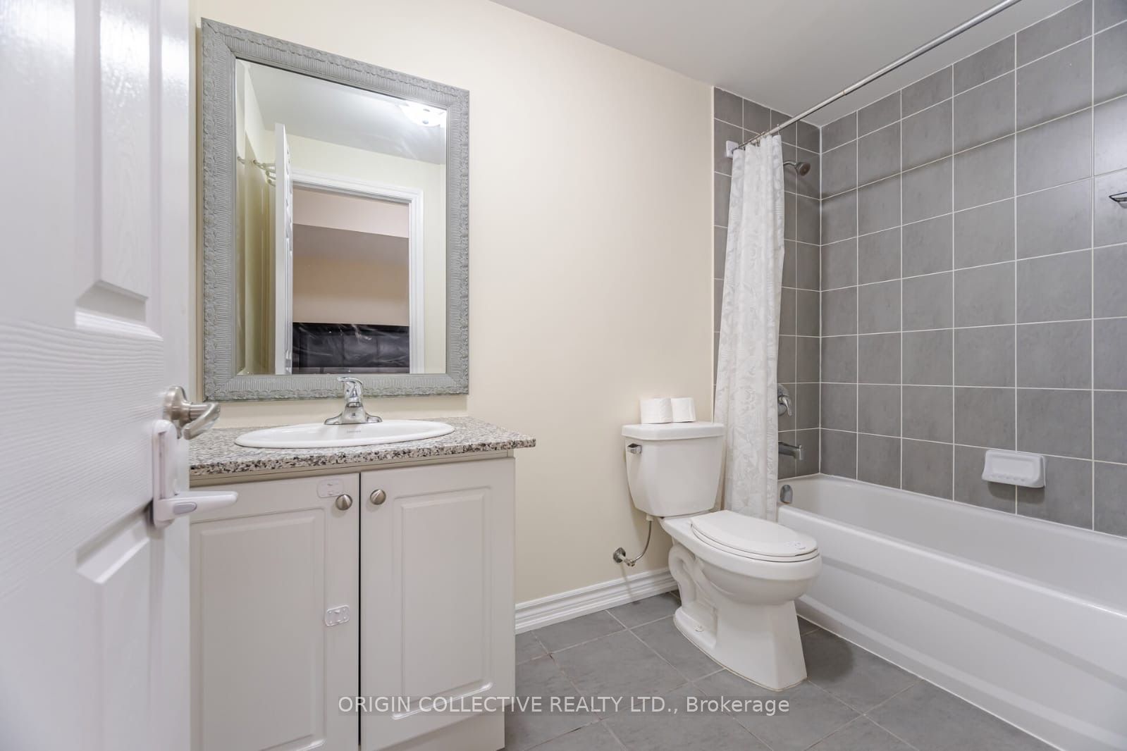 2530 Countryside Drive 5 Property Photo 13