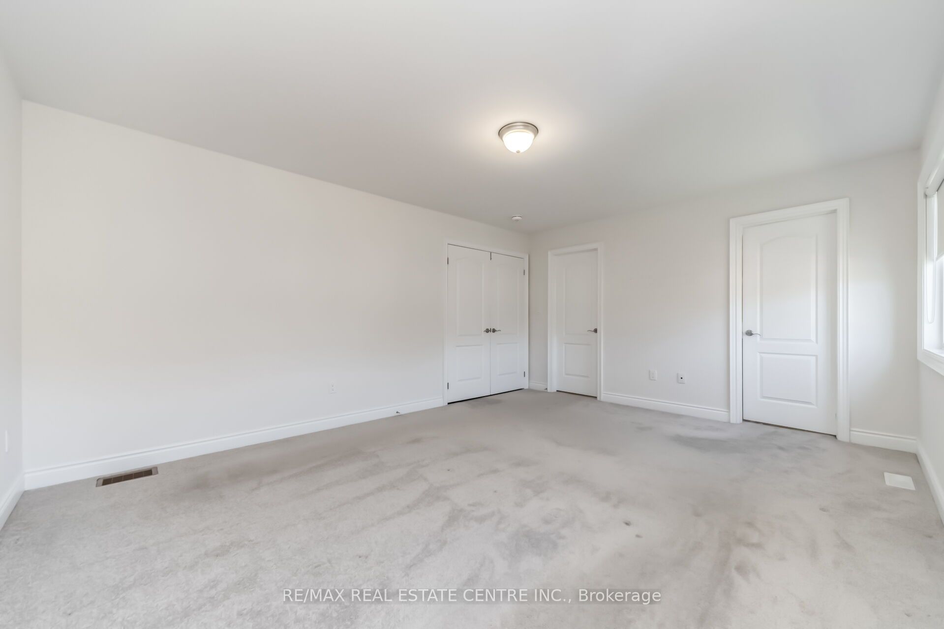 3 Prairie Creek Crescent Property Photo 24