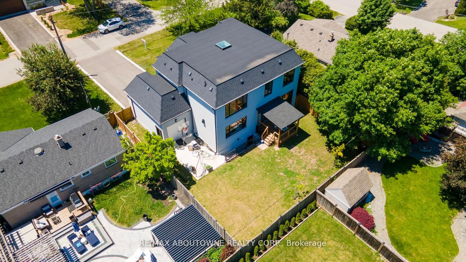 455 Samford Place Property Photo 45
