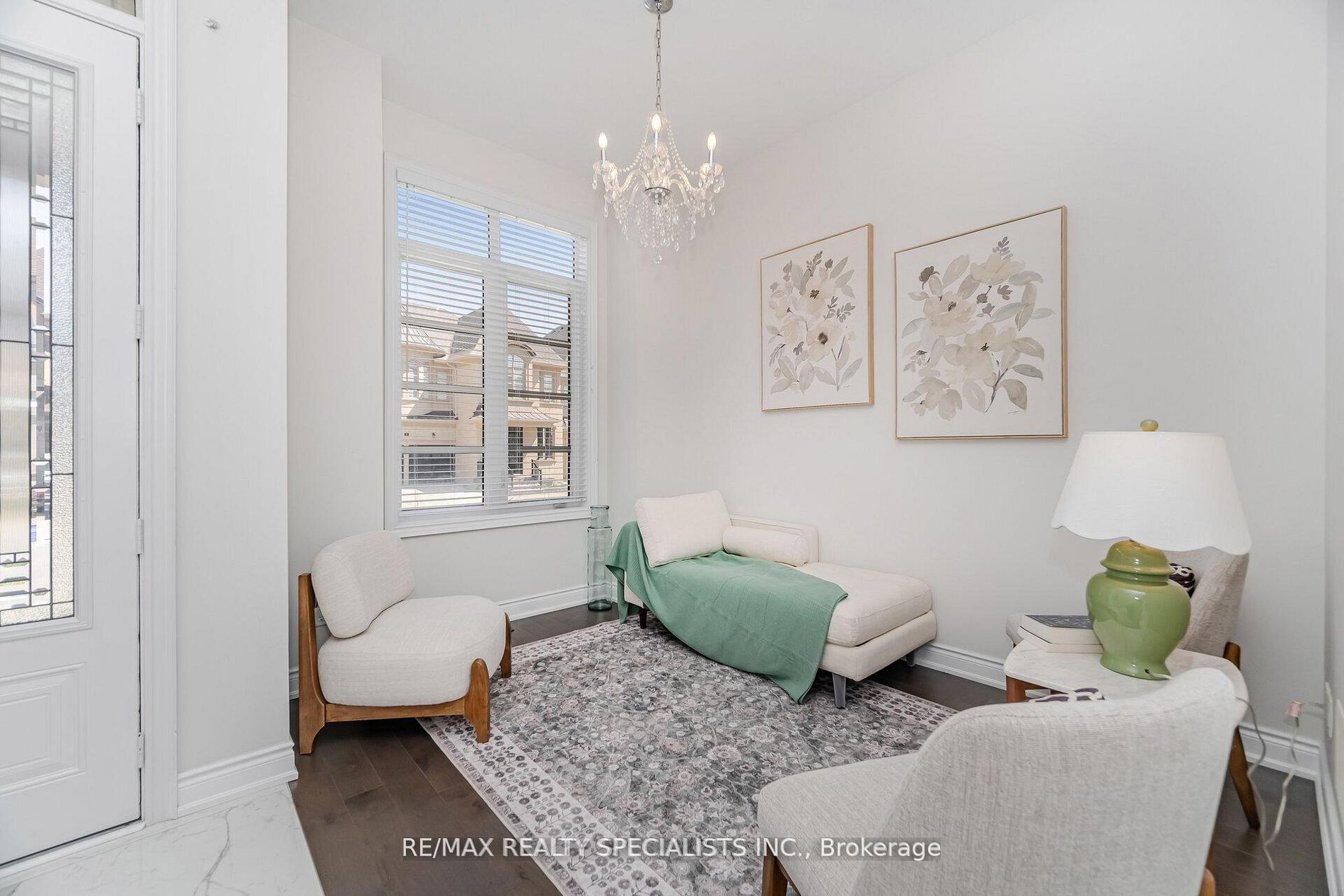 53 Threshingmills Boulevard Property Photo 6