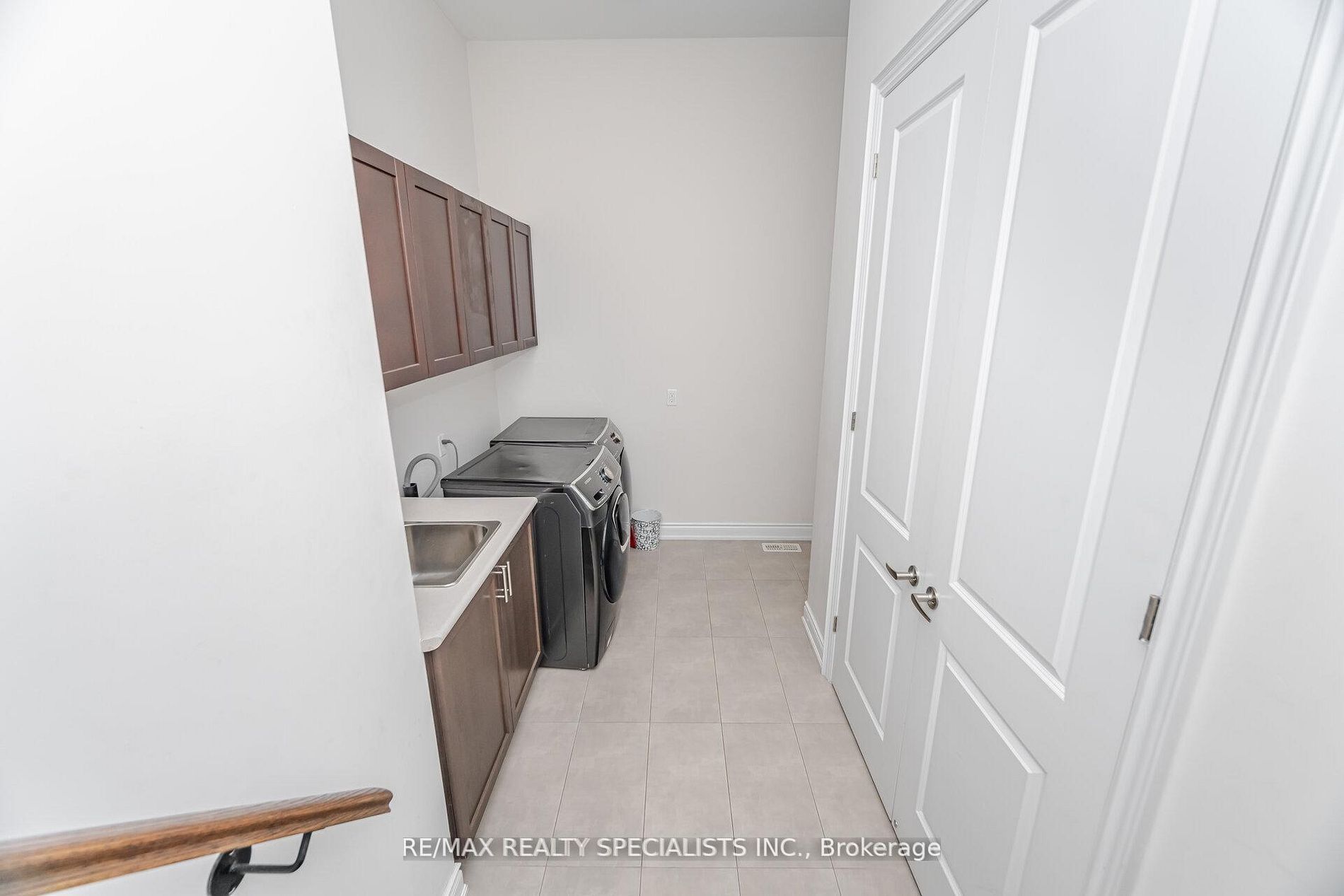 53 Threshingmills Boulevard Property Photo 25