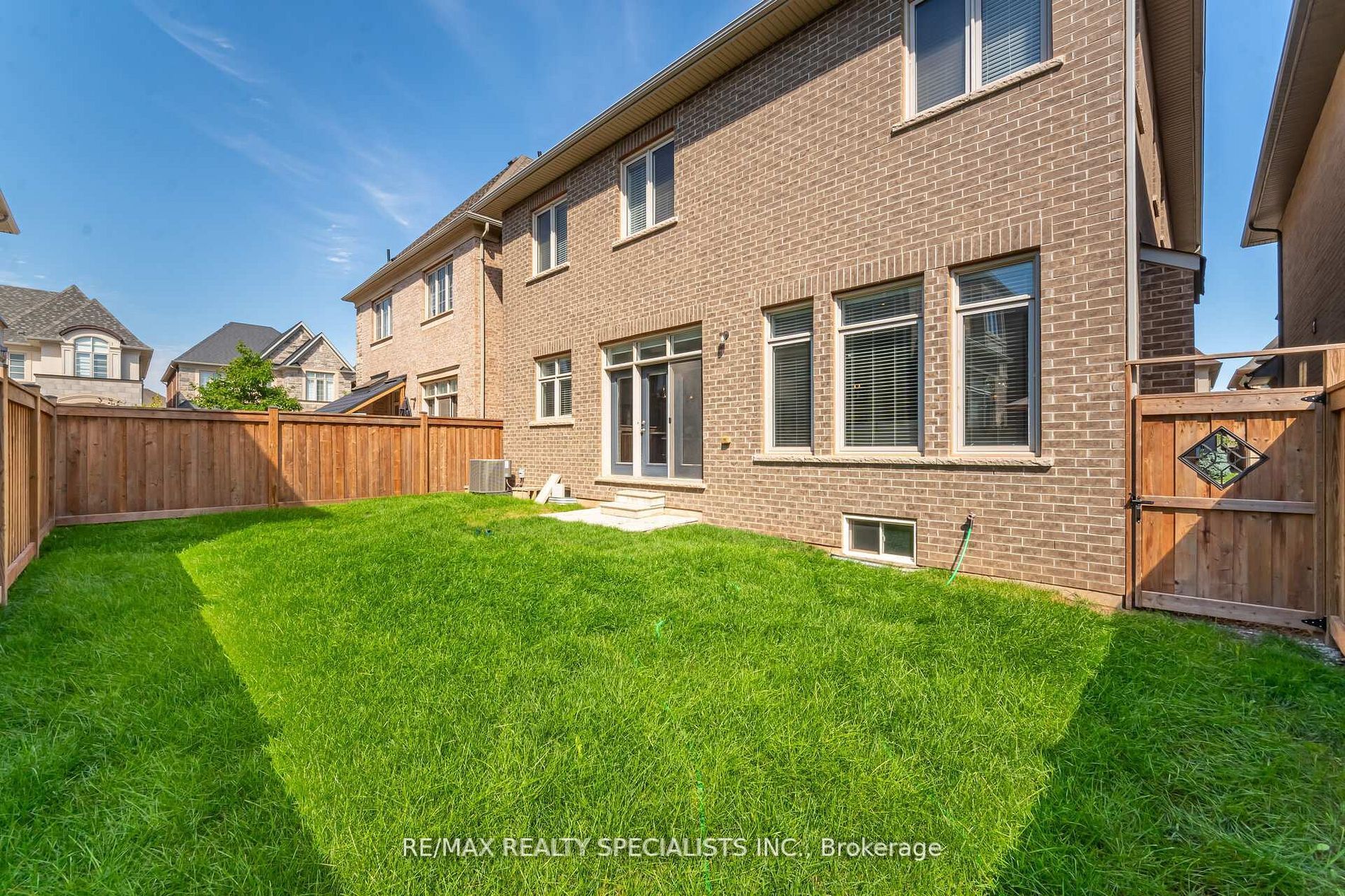53 Threshingmills Boulevard Property Photo 29