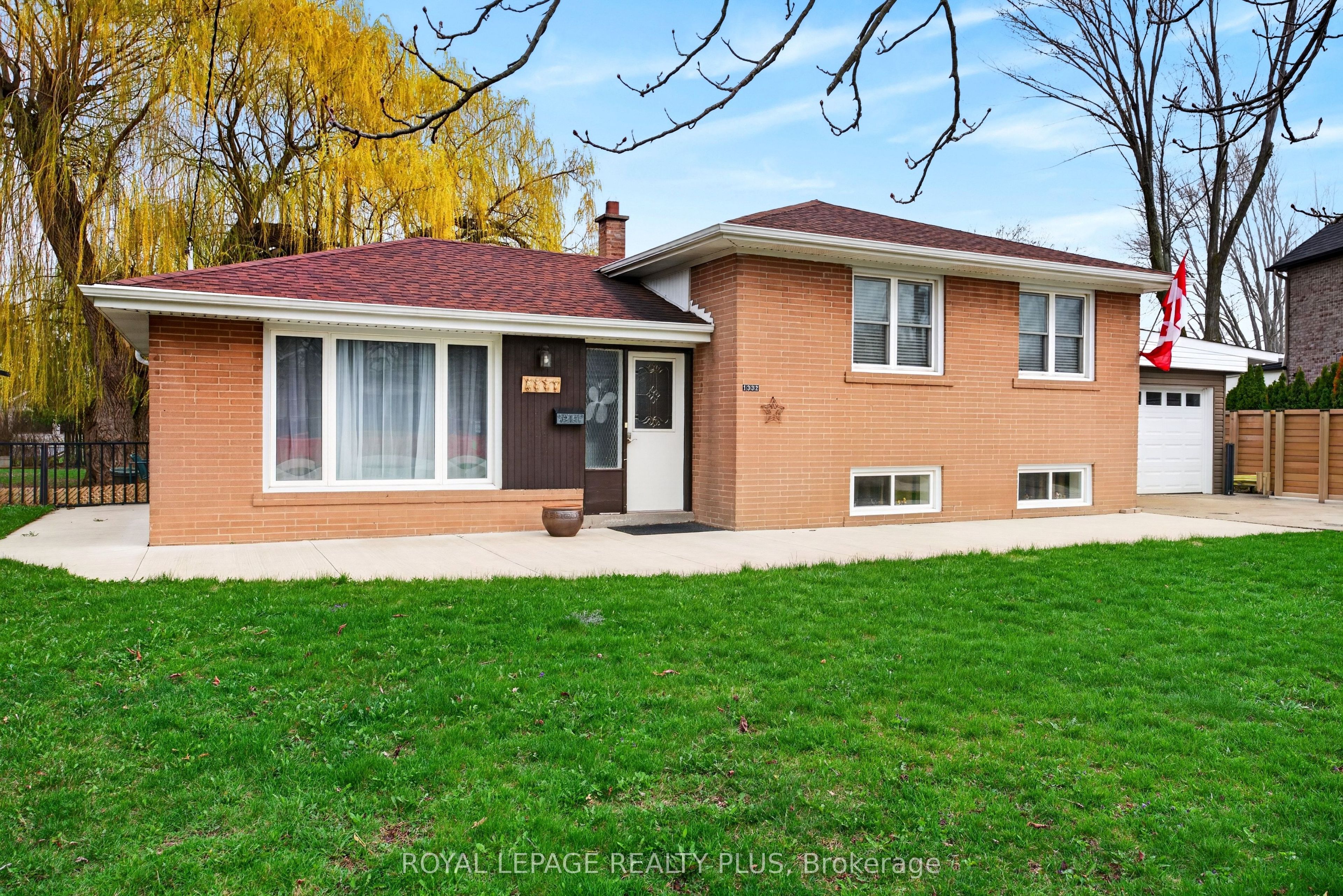 1332 Stanbury Road Property Photo 7