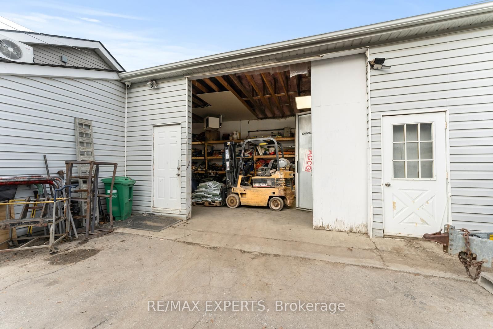 142 King Street E Property Photo 44