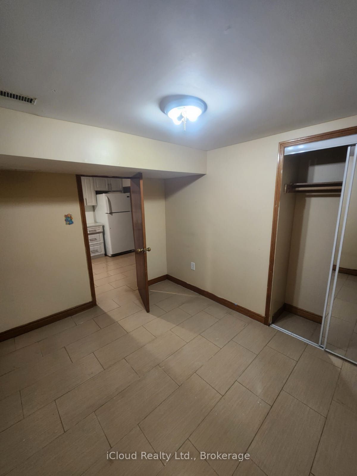 2631 Roblo Road Property Photo 1