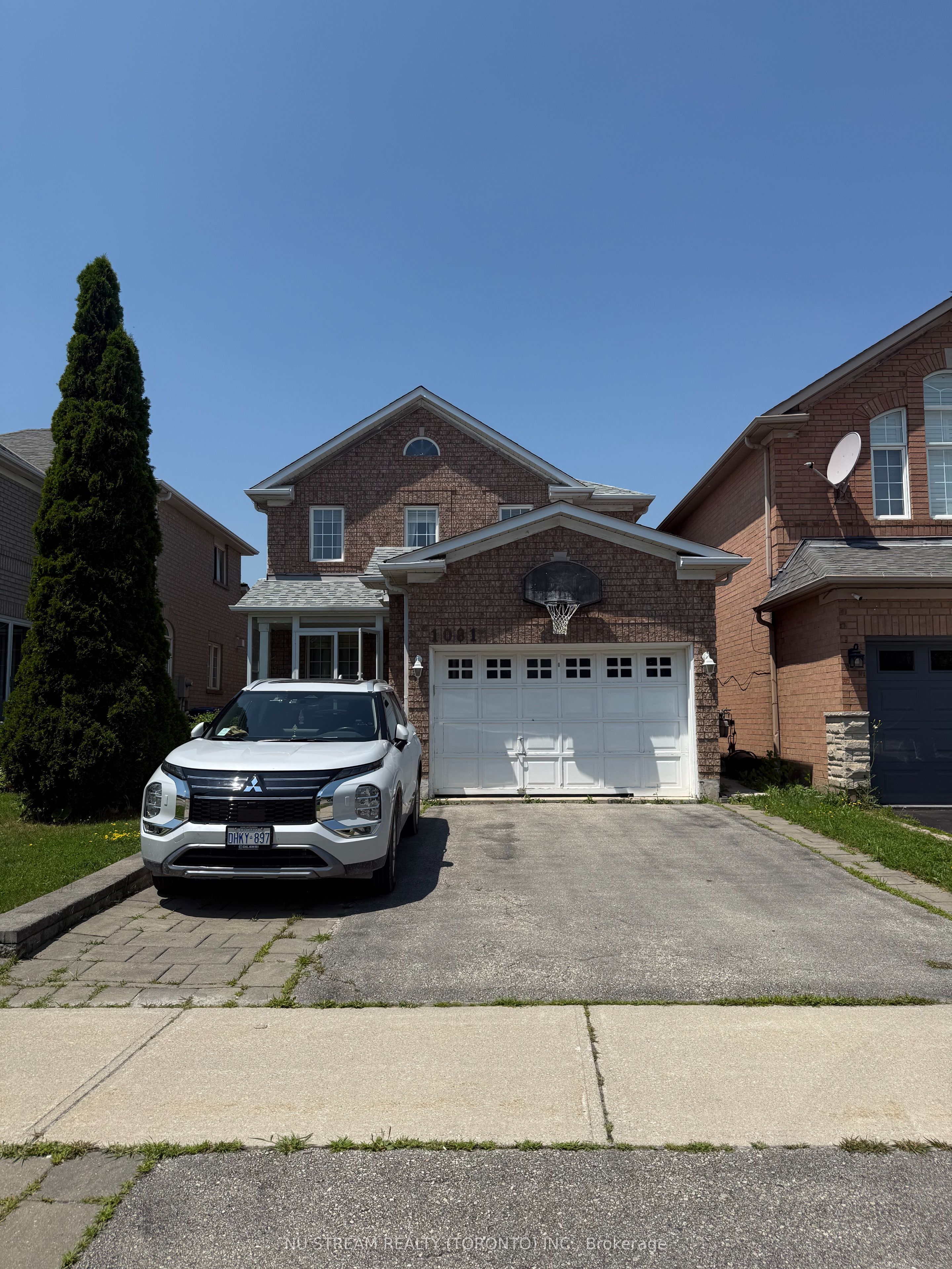 1081 Blueheron Boulevard Property Photo 1
