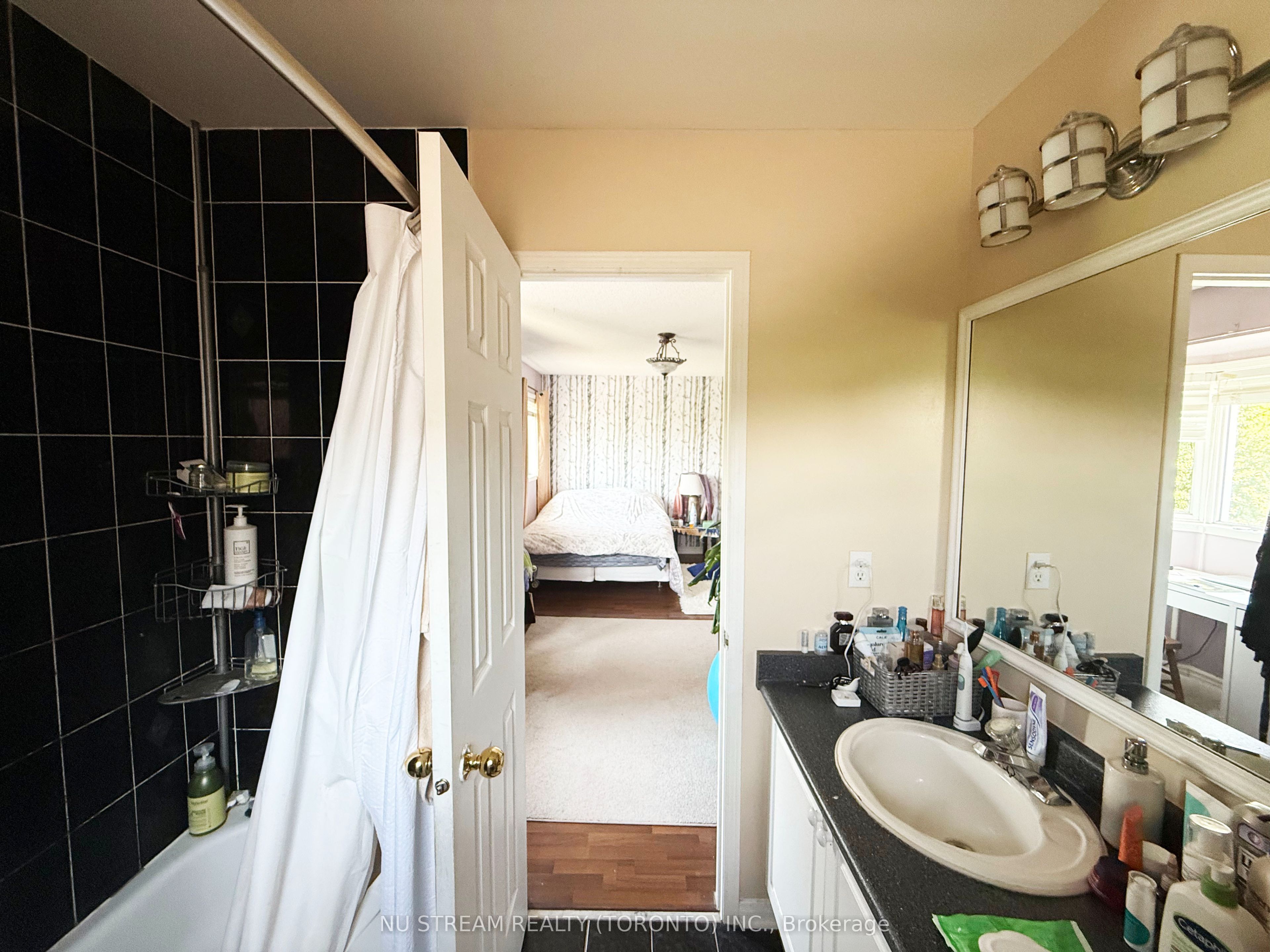 1081 Blueheron Boulevard Property Photo 13