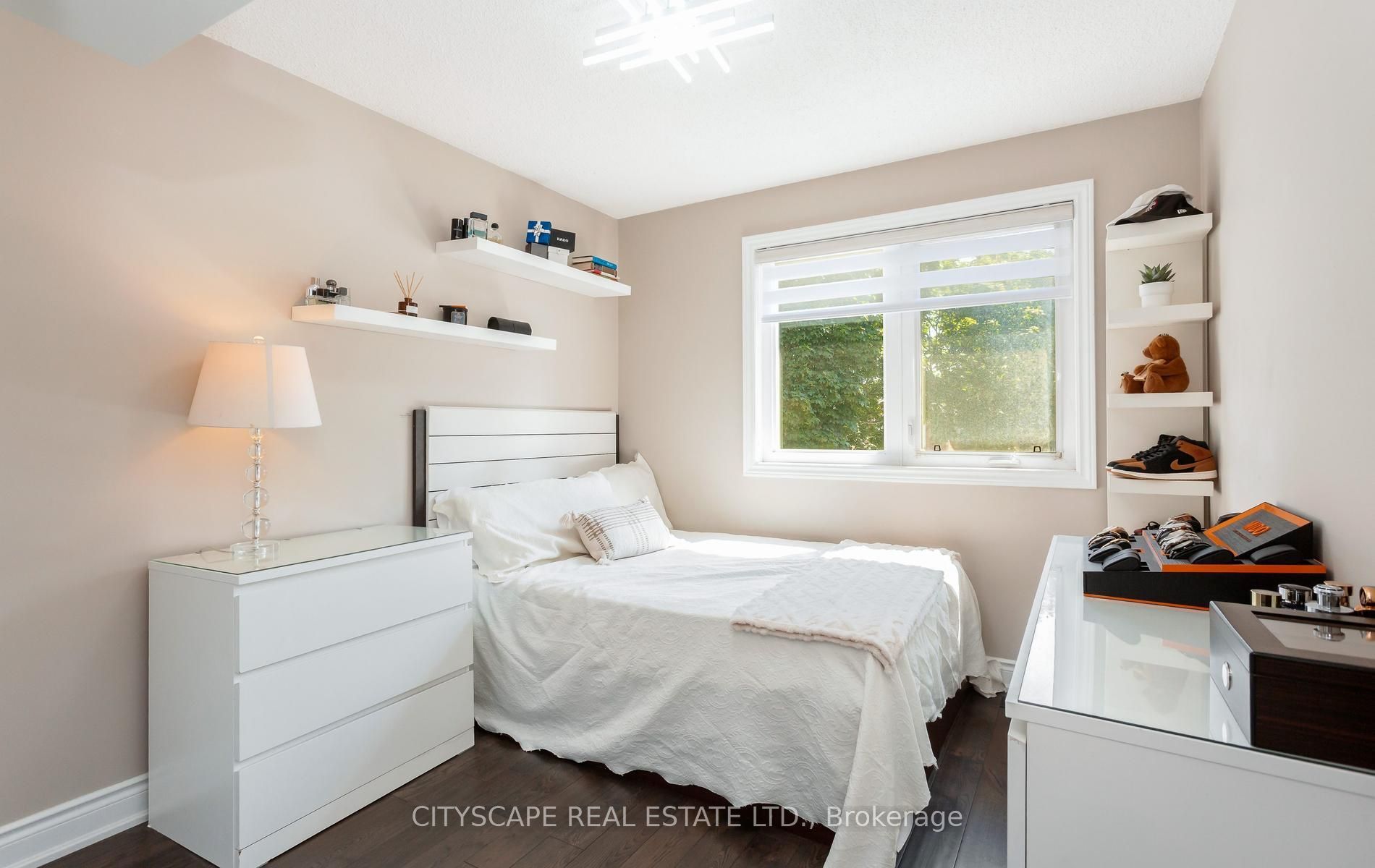 5259 Astwell Avenue Property Photo 30
