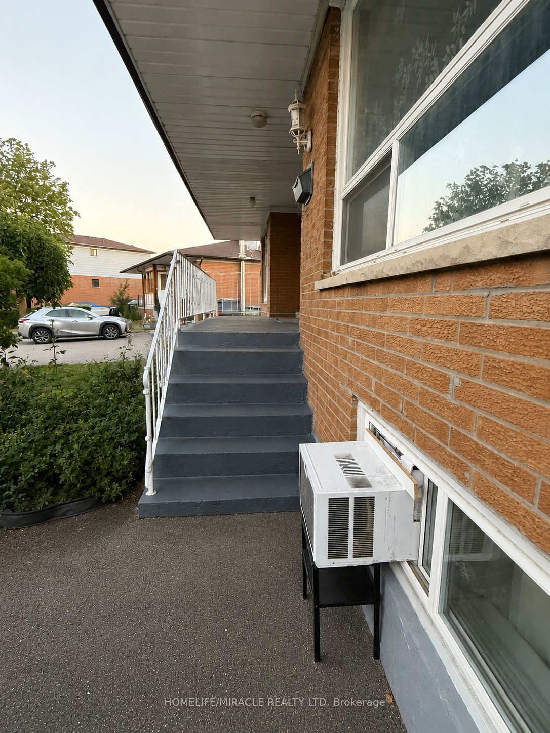 3145 Mallbridge Crescent Property Photo 4