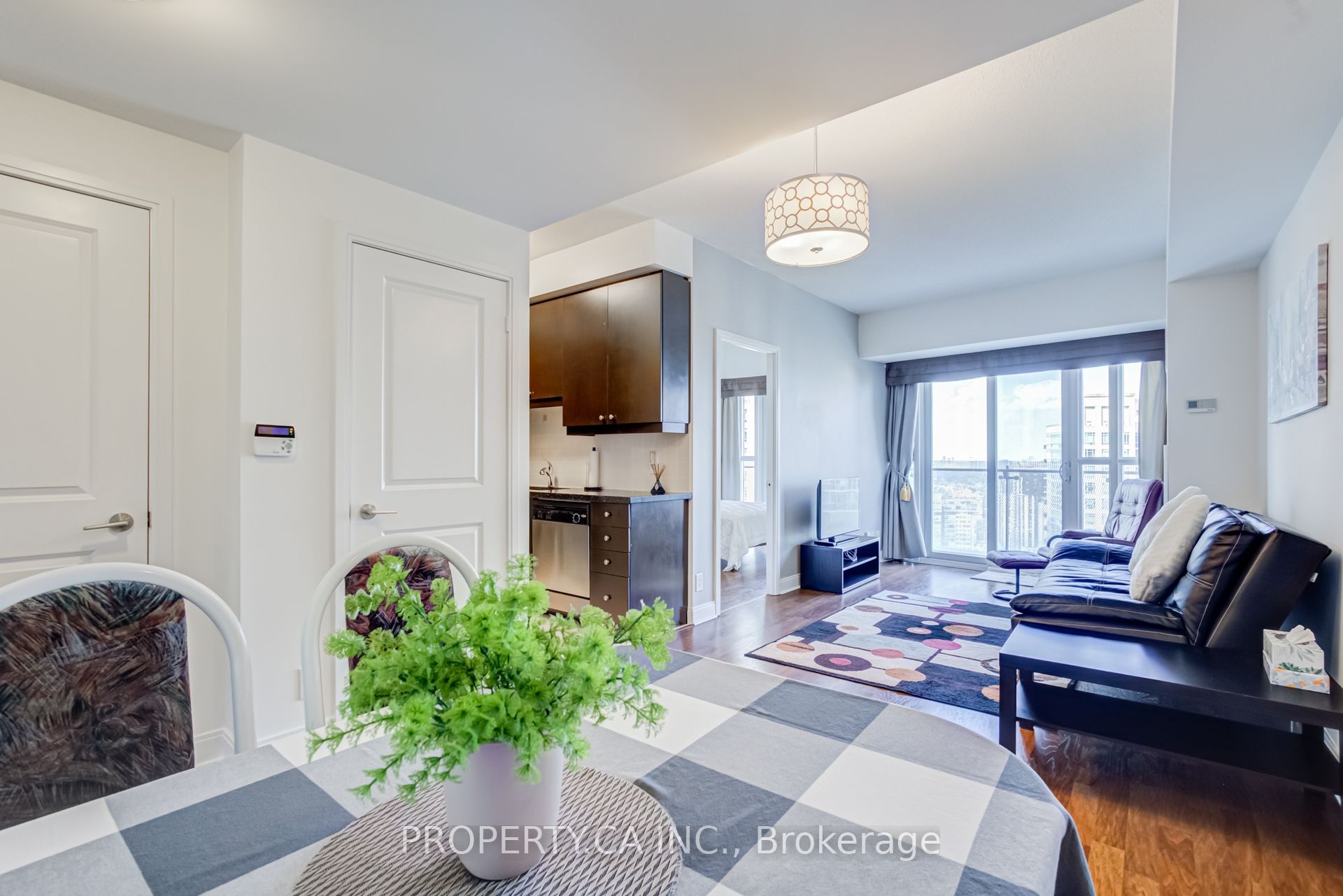 50 Absolute Avenue 2503 Property Photo 7