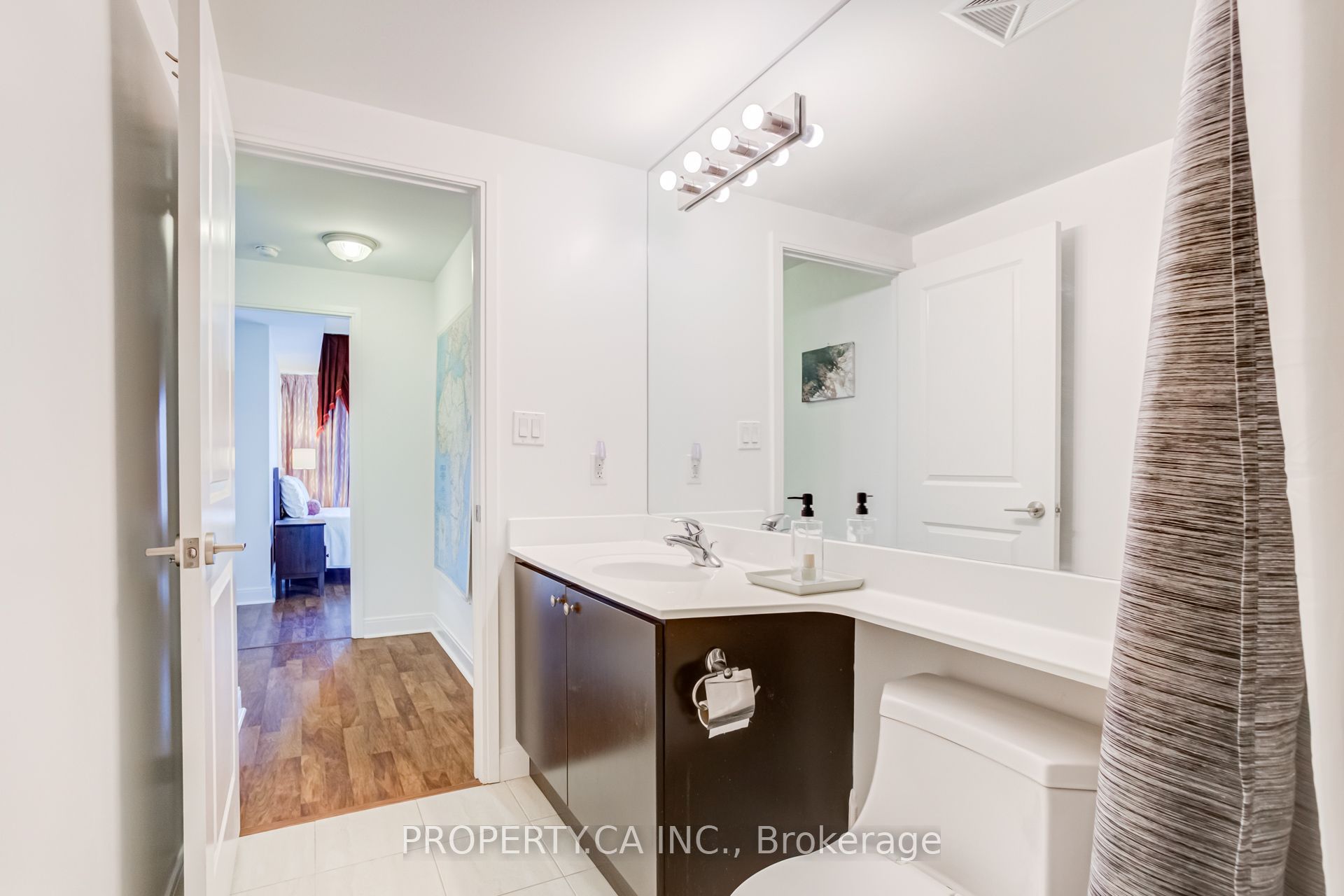 50 Absolute Avenue 2503 Property Photo 13