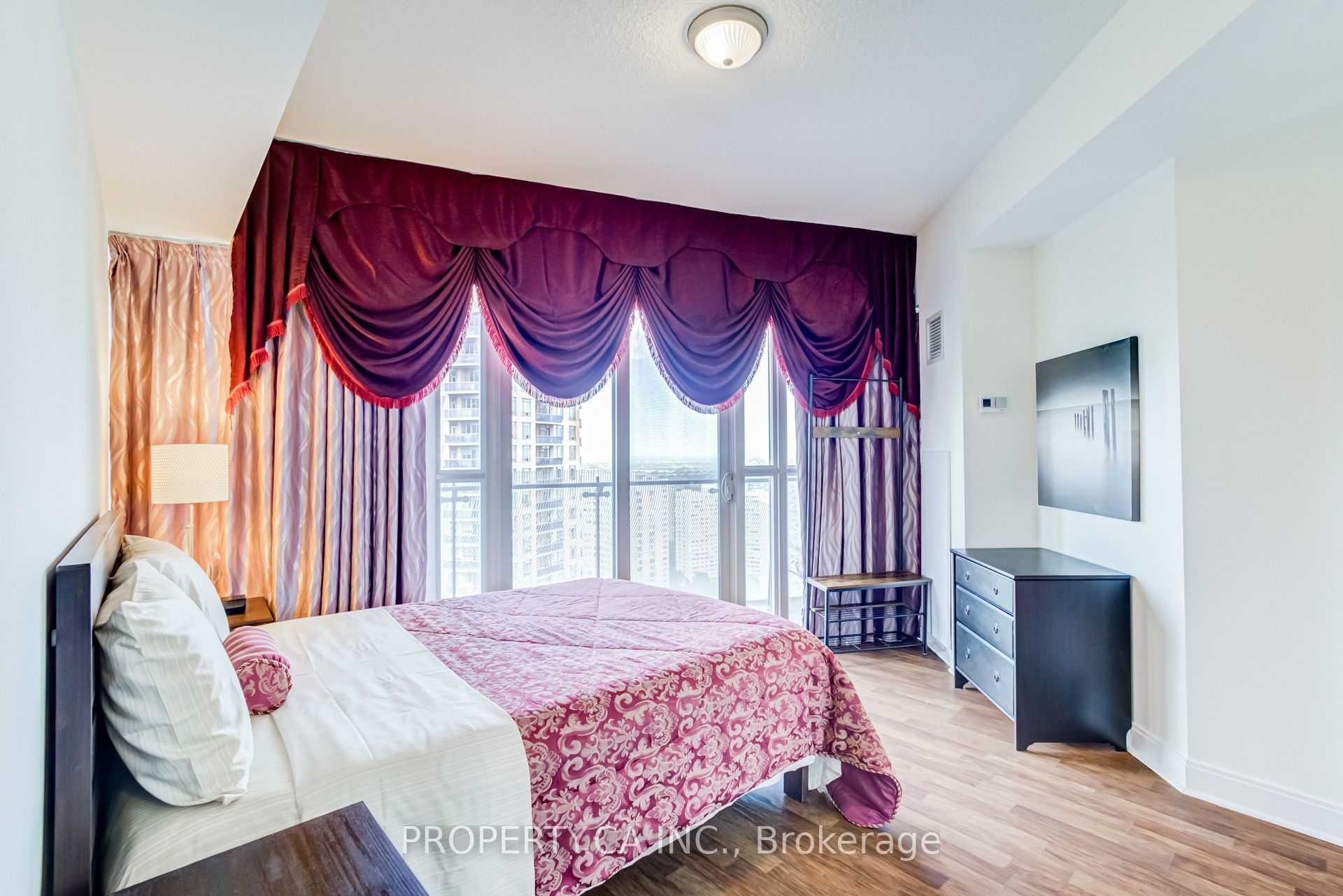 50 Absolute Avenue 2503 Property Photo 17