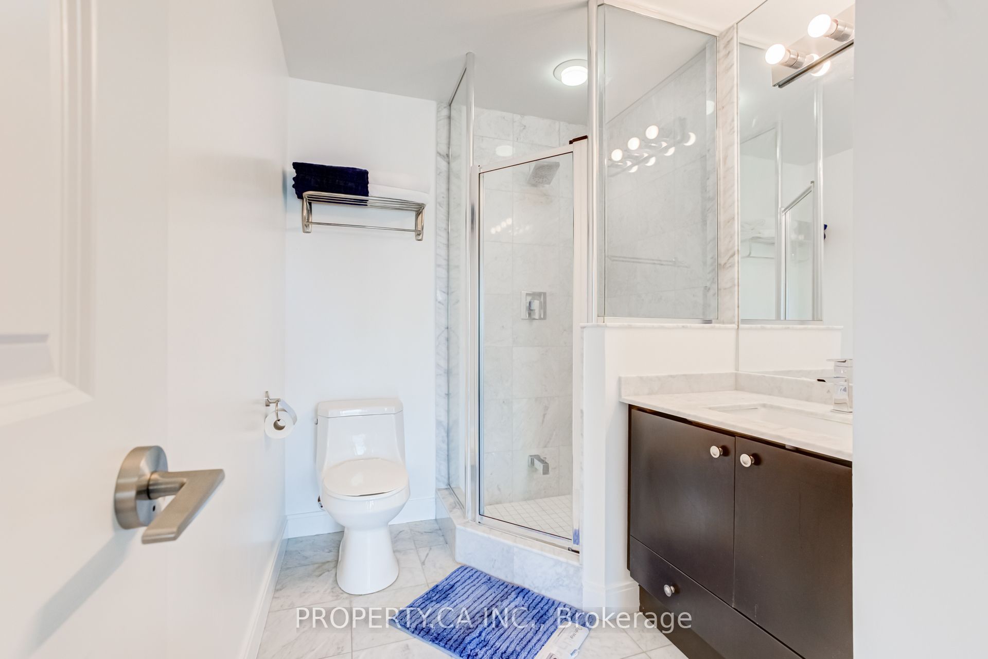 50 Absolute Avenue 2503 Property Photo 20