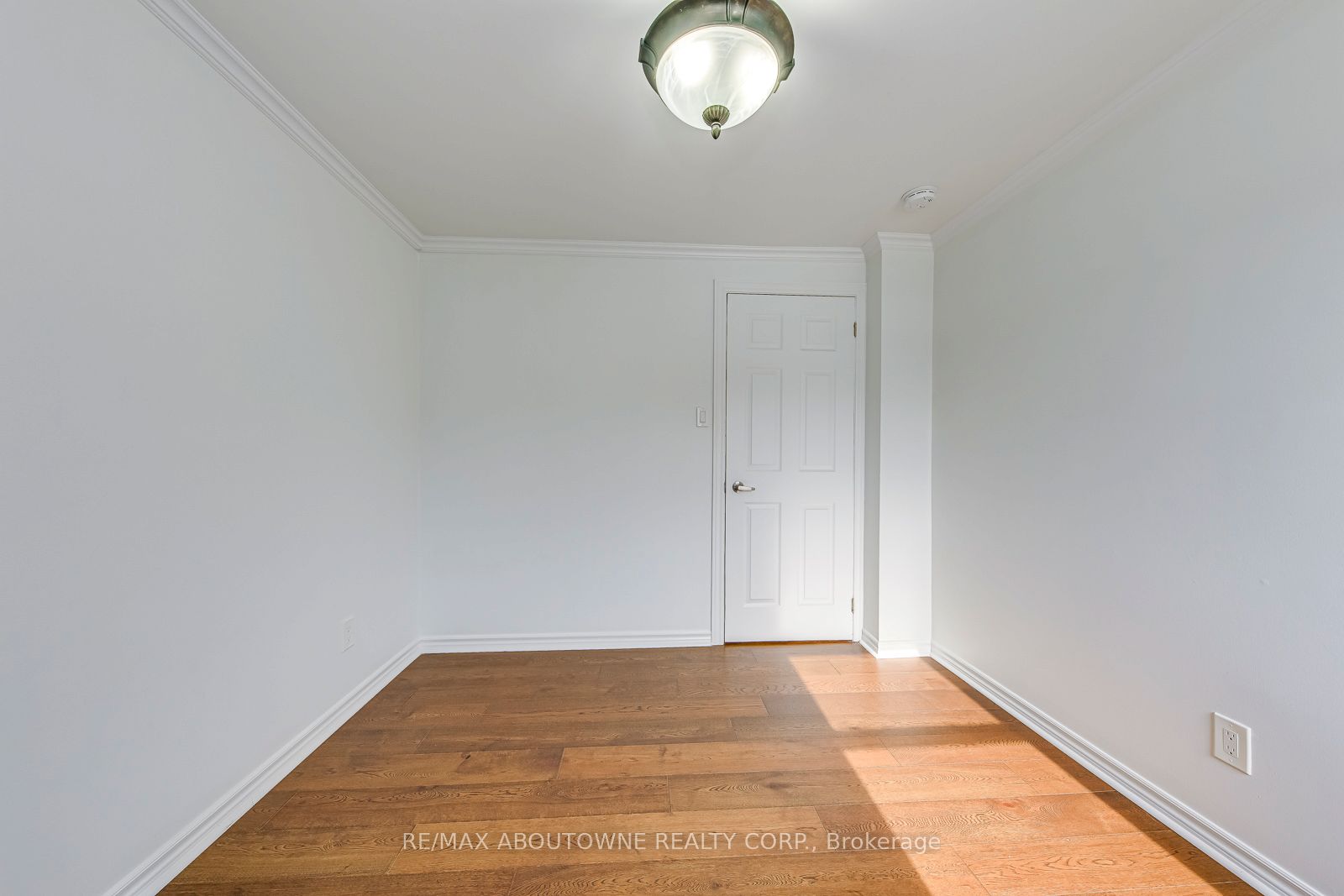 2565 Windjammer Road Property Photo 32