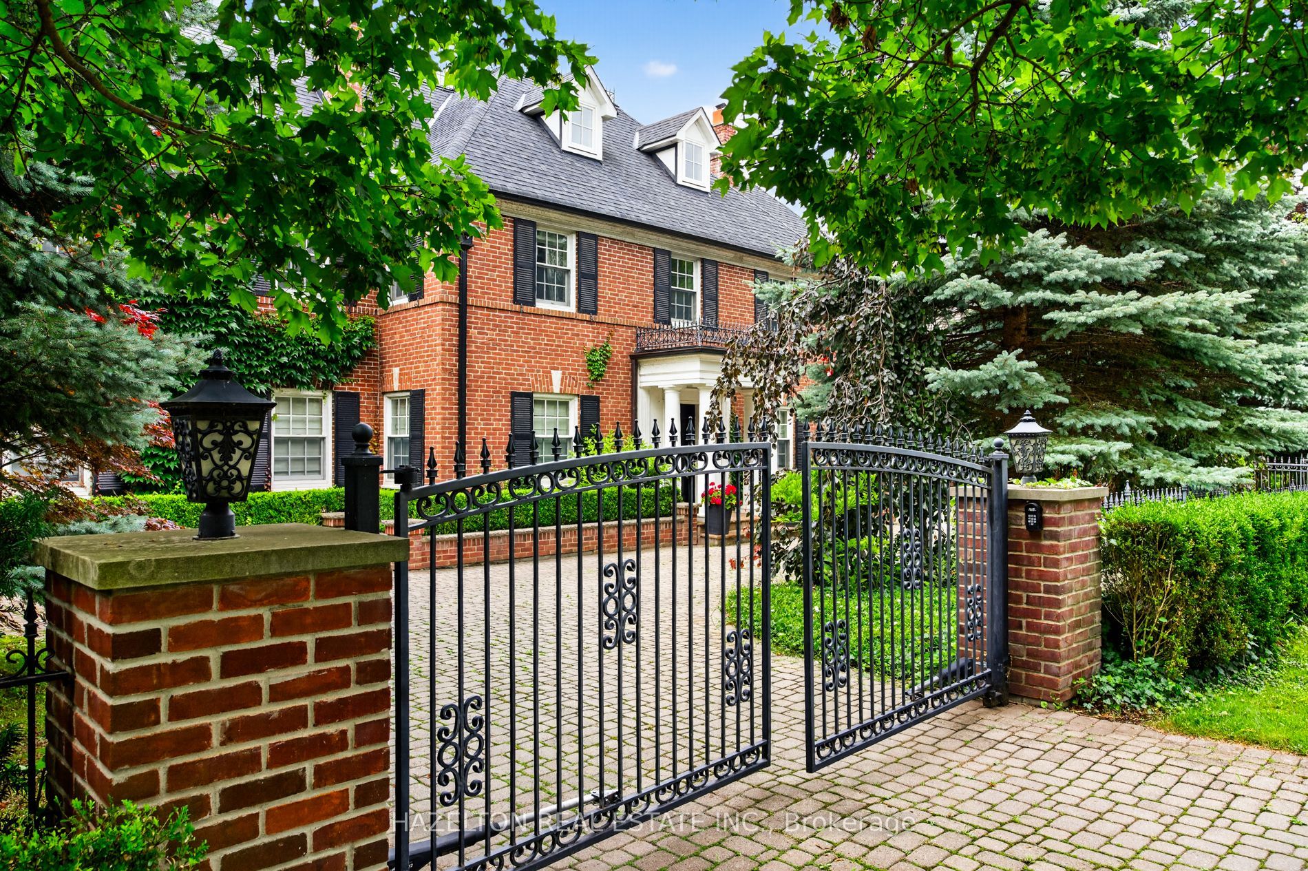 246 Riverside Drive Property Photo 3