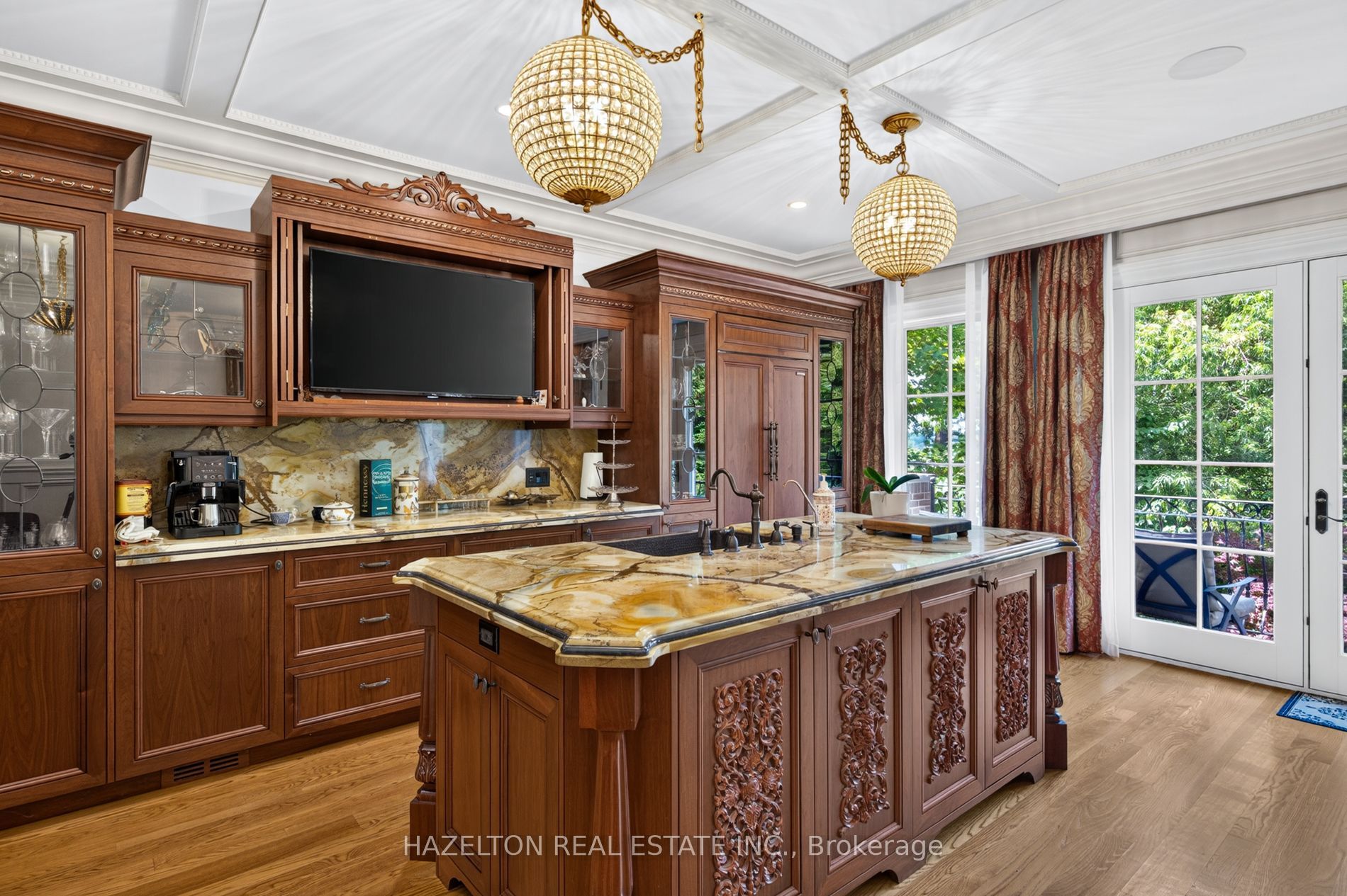 246 Riverside Drive Property Photo 10