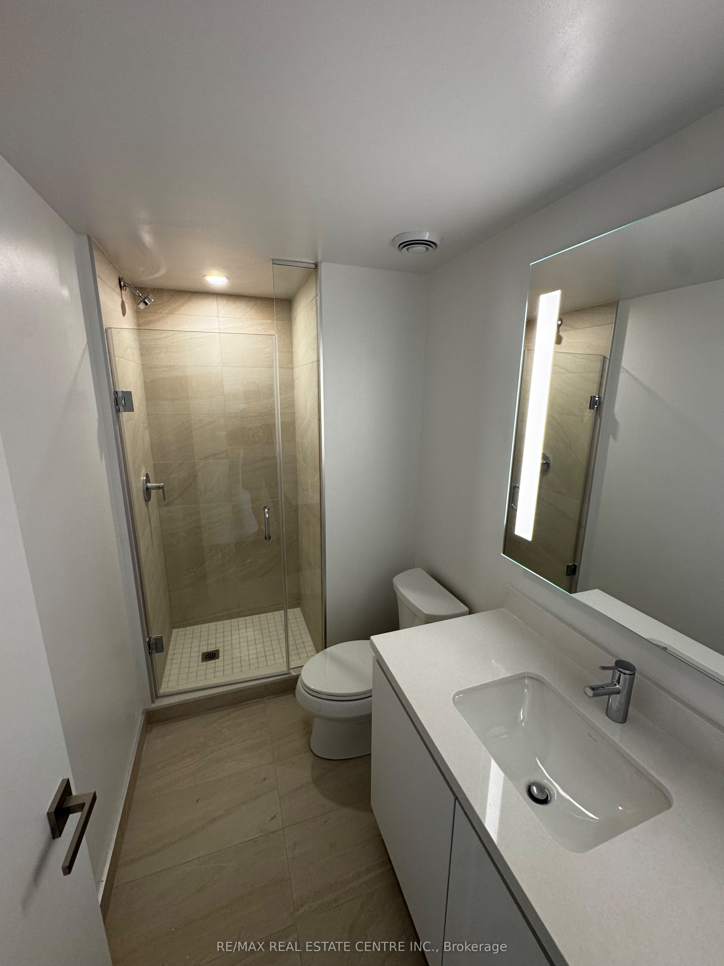 4015 The Exchange 3707 Property Photo 14