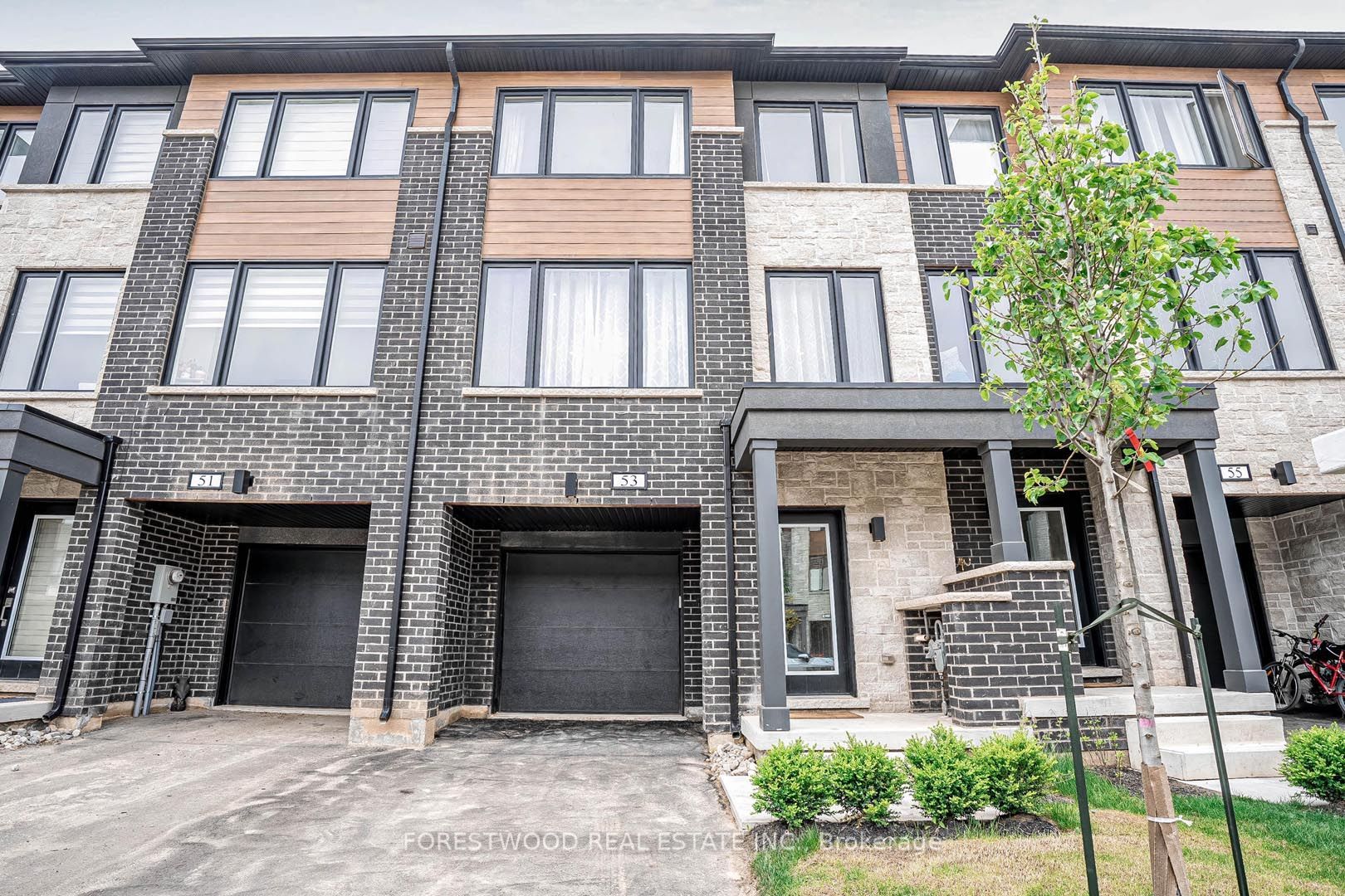 53 Humberstone Drive Property Photo 1