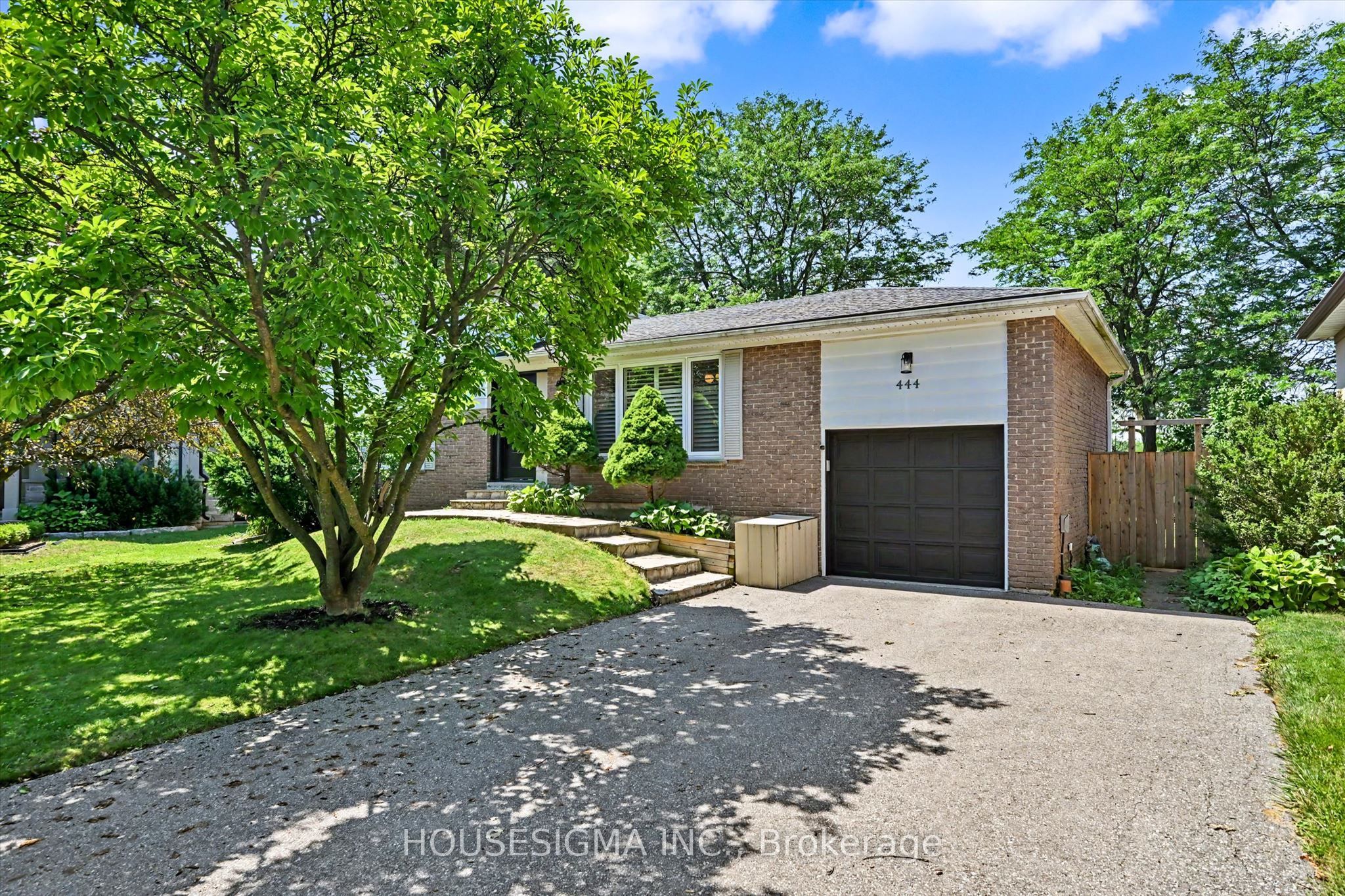 444 Withnell Crescent Property Photo 1