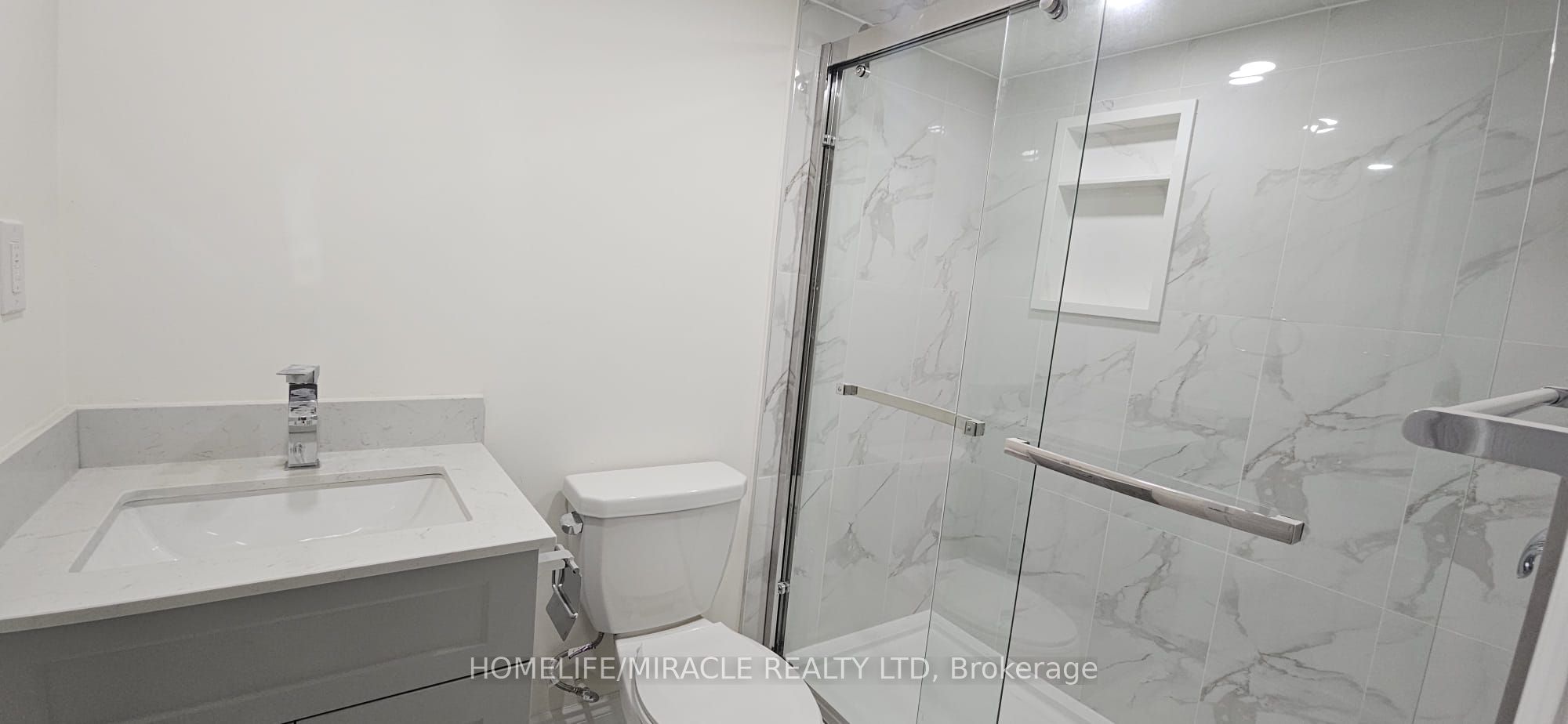 5911 Saigon Street Property Photo 6
