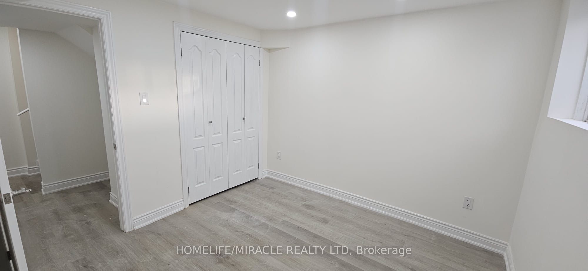 5911 Saigon Street Property Photo 7