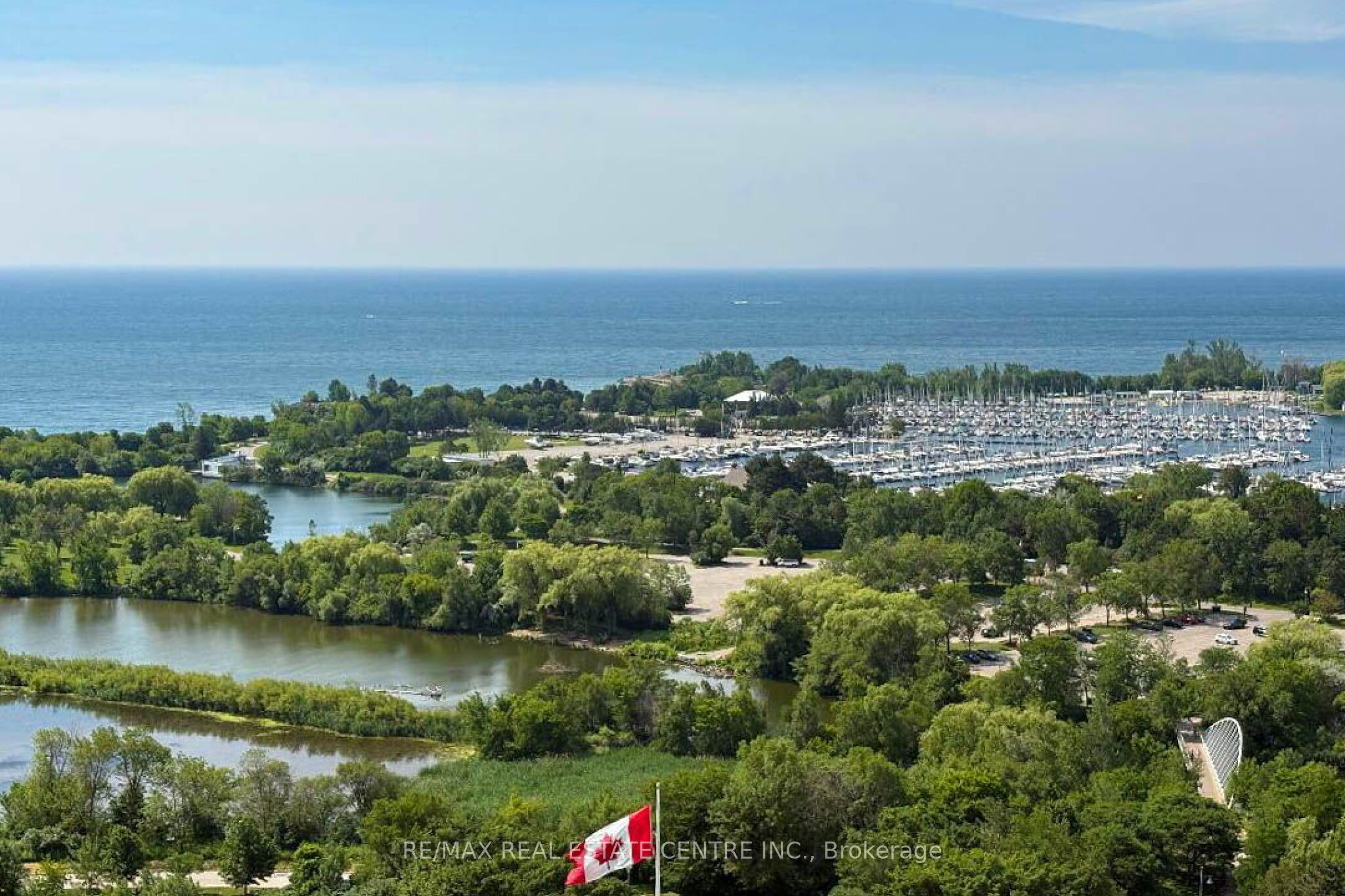 33 Shore Breeze Drive 2102 Property Photo 15