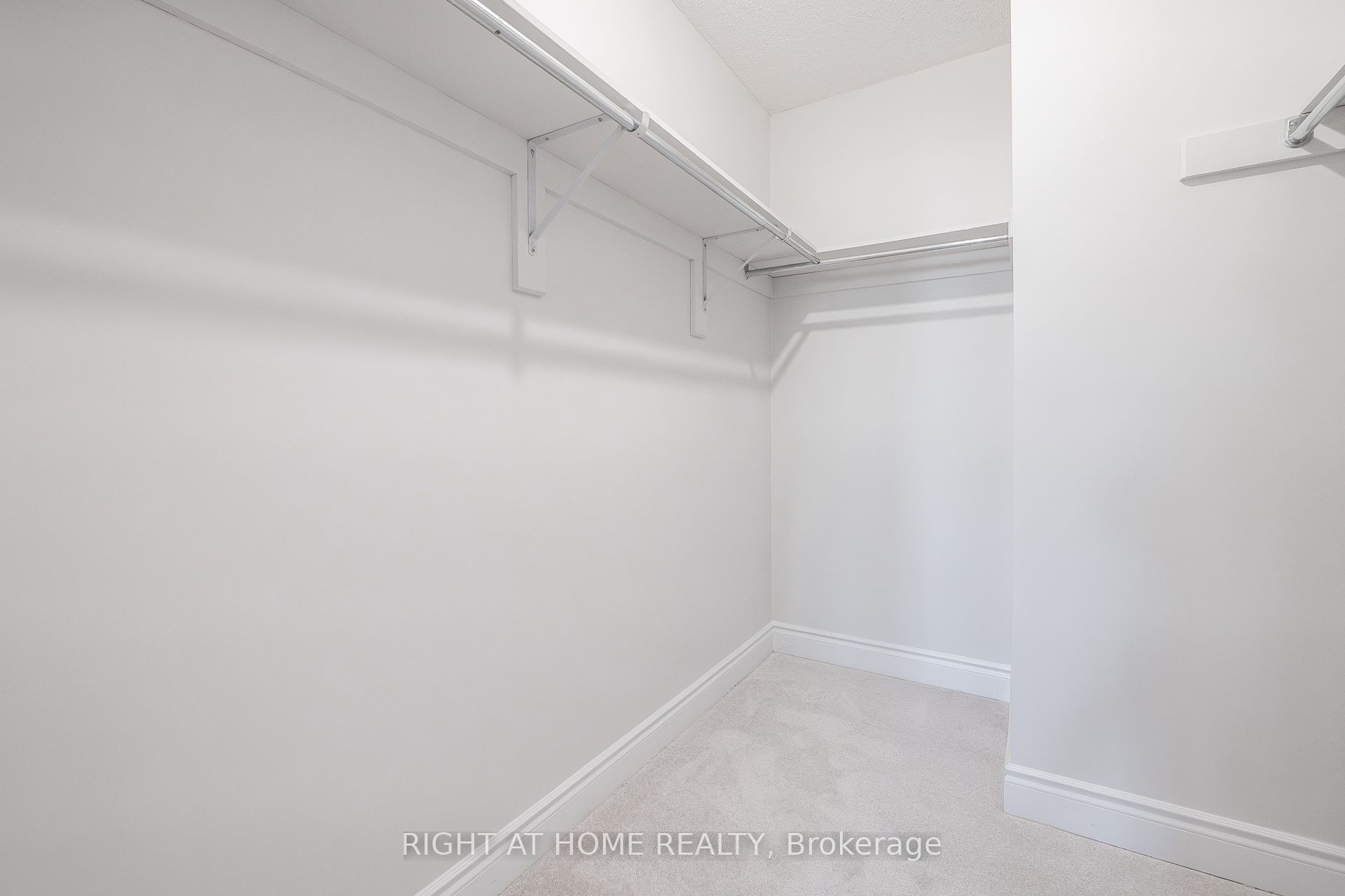346 Creek Path Avenue Property Photo 28