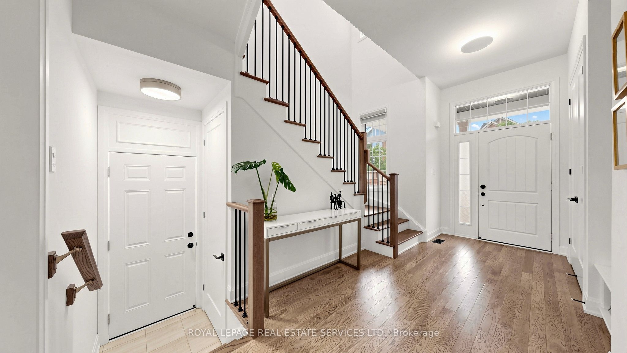 1527 Varelas Passage Property Photo 19