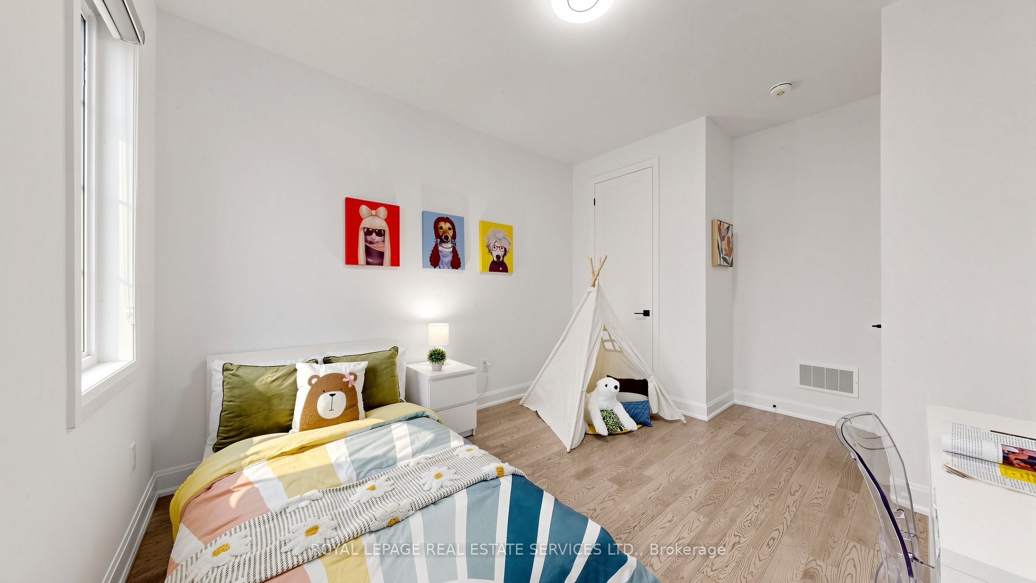 1527 Varelas Passage Property Photo 31