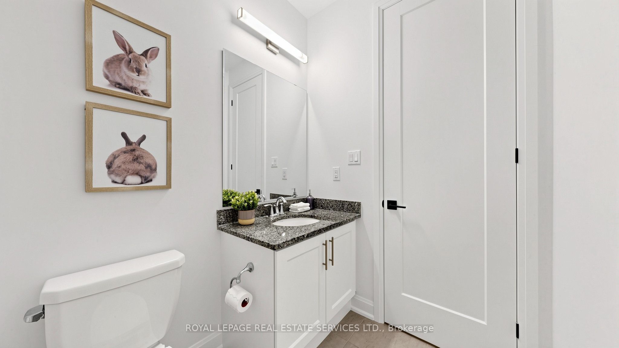 1527 Varelas Passage Property Photo 35